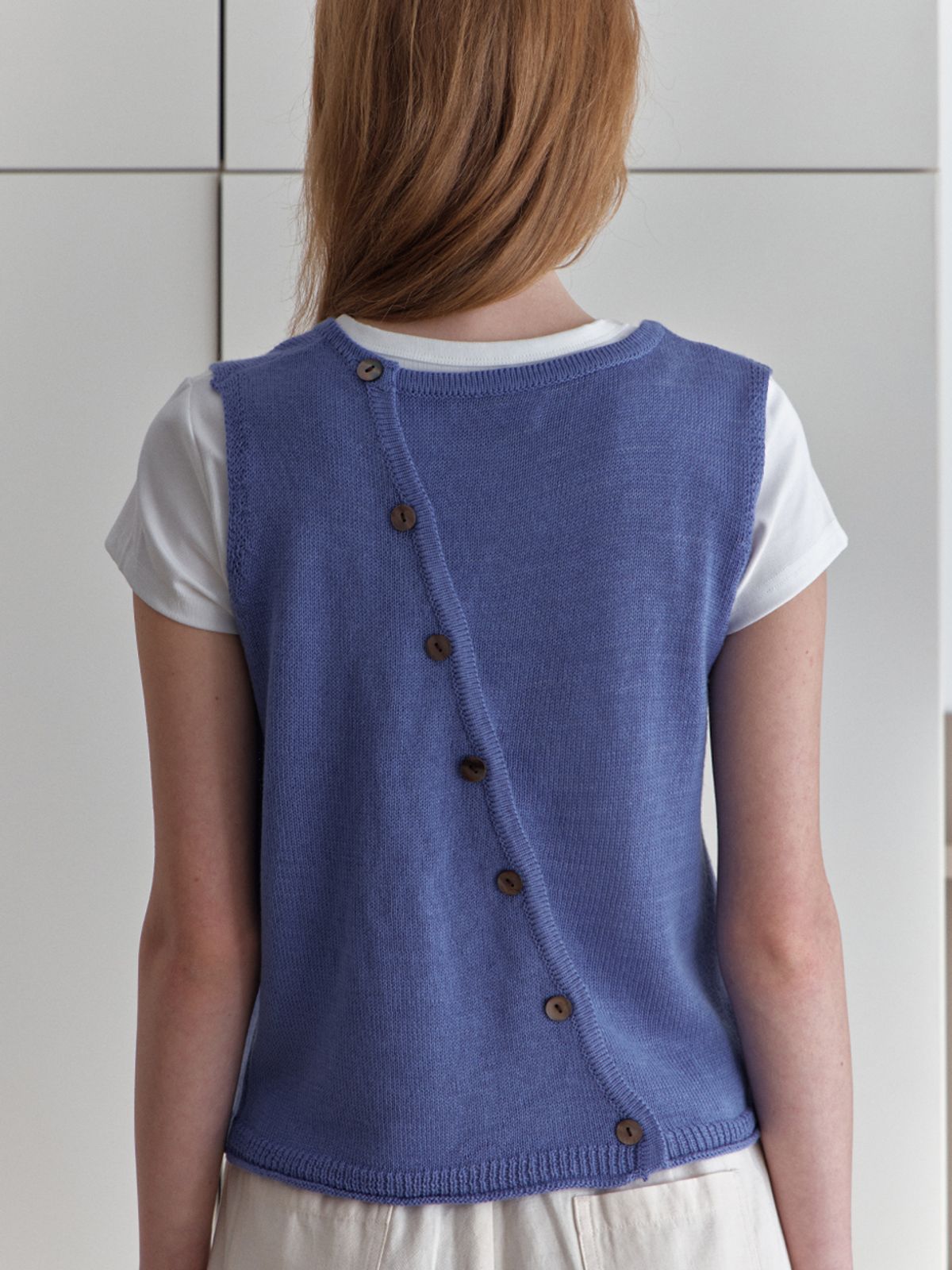 엘씨브이(LCVE) DIAGONAL BUTTONS SLEEVELESS KNIT_BLUE