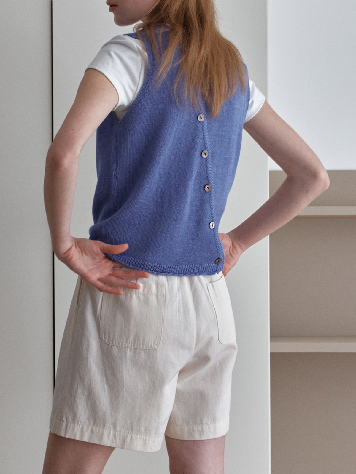 엘씨브이(LCVE) DIAGONAL BUTTONS SLEEVELESS KNIT_BLUE