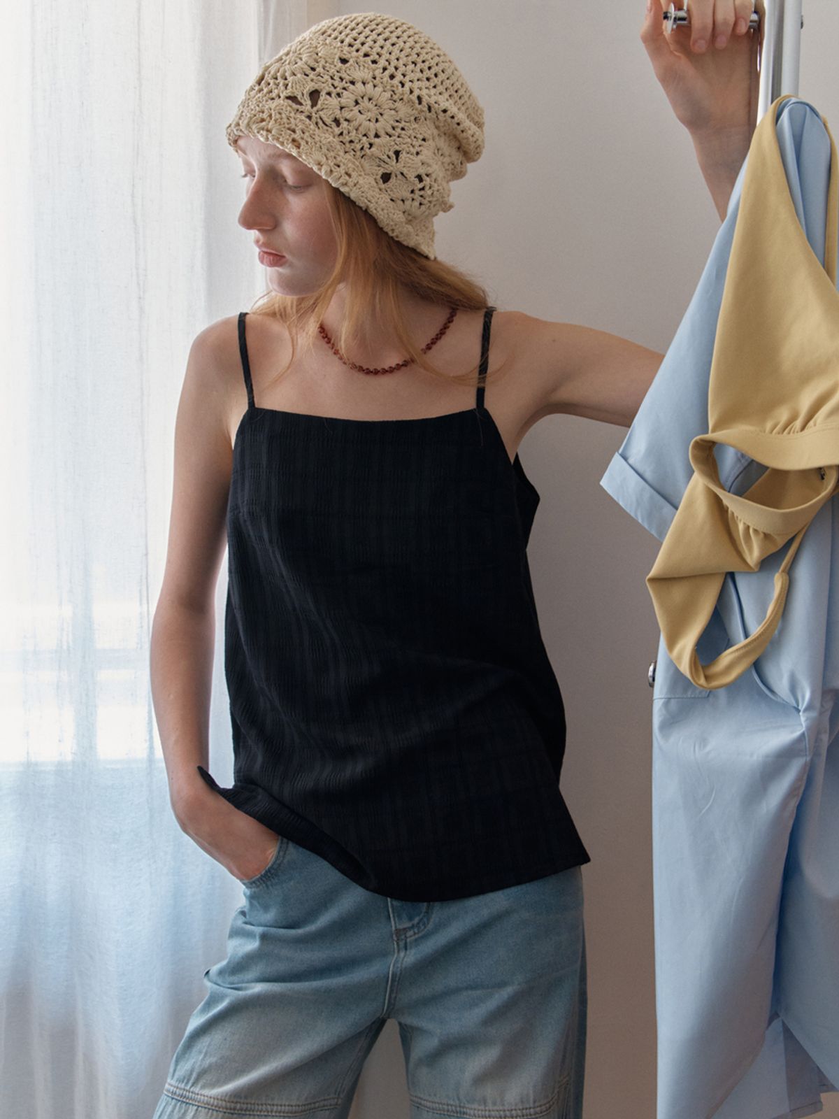 엘씨브이(LCVE) TEXTURED SLEEVELESS BLOUSE_BLACK