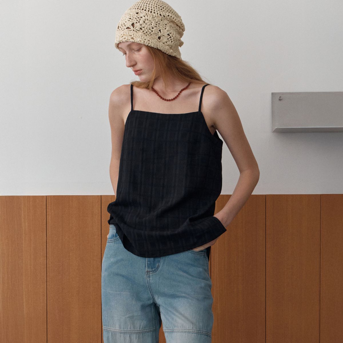 엘씨브이(LCVE) TEXTURED SLEEVELESS BLOUSE_BLACK