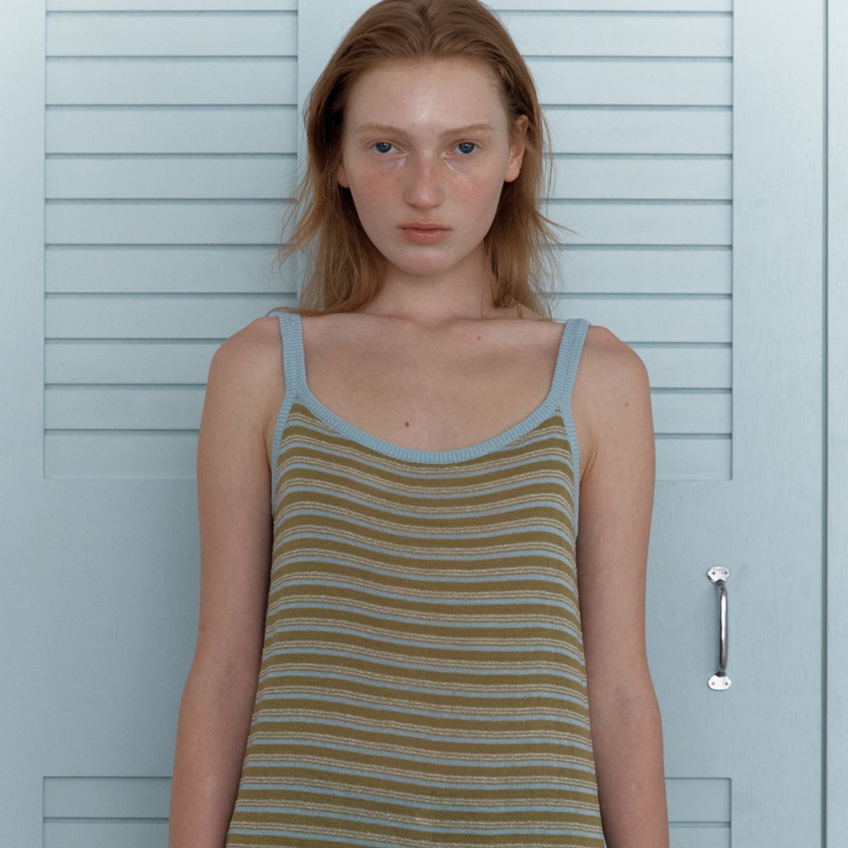 엘씨브이(LCVE) STRIPE SLEEVELESS KNIT DRESS_OLIVE