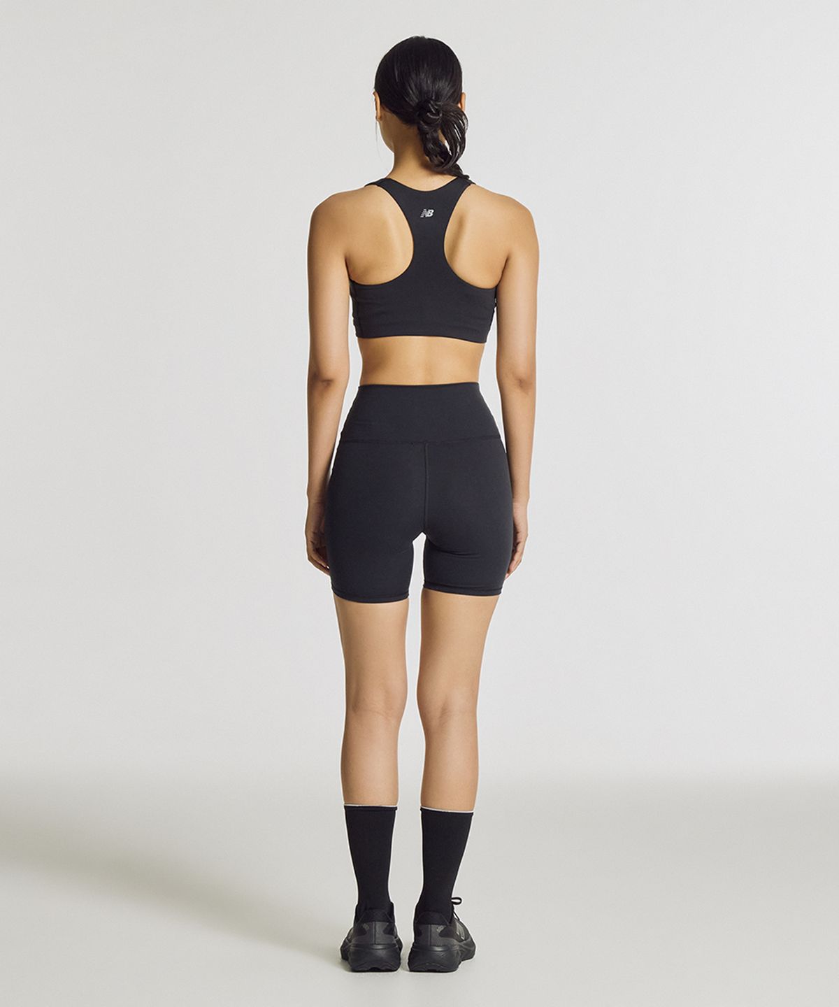 뉴발란스(NEW BALANCE) NBNSG3V822 / WOMEN 하모니 하이라이즈 6인치 레깅스 (BLACK)