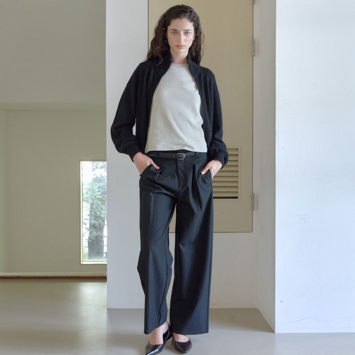 엘씨브이(LCVE) ONE-TUCK WIDE SLACKS_BLACK