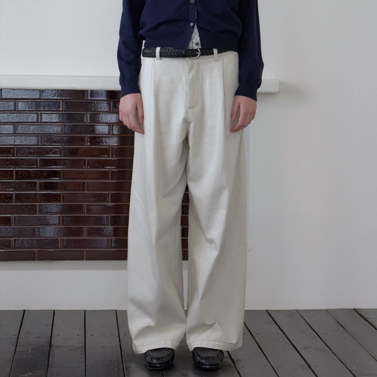 엘씨브이(LCVE) ONE TUCK STITCH PANTS_BEIGE