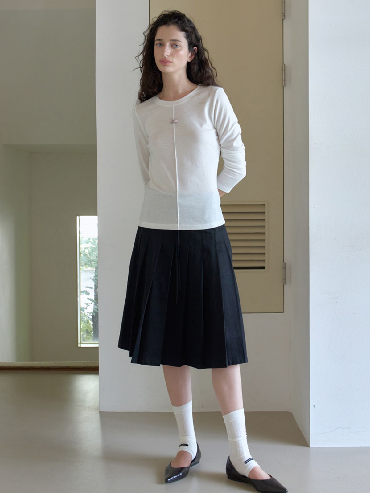 엘씨브이(LCVE) DRAWSTRING PLEATED SKIRT_BLACK
