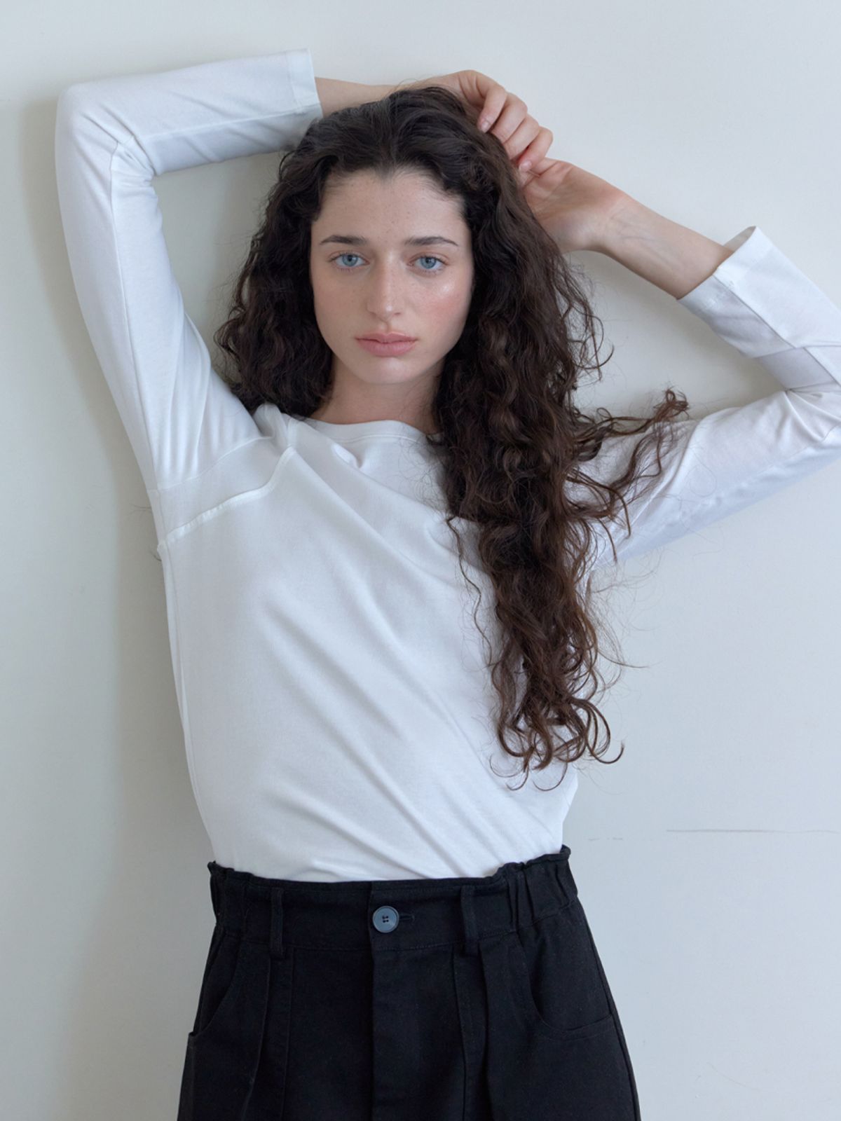 엘씨브이(LCVE) SLIM FIT SEAM DETAIL T-SHIRT_IVORY