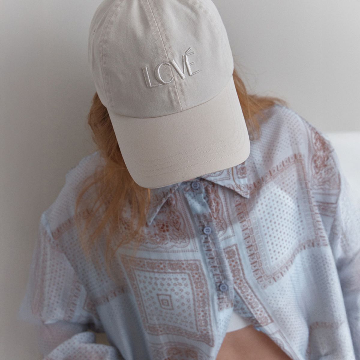 엘씨브이(LCVE) LCVE LOGO WASHED COTTON BALL CAP_IVORY