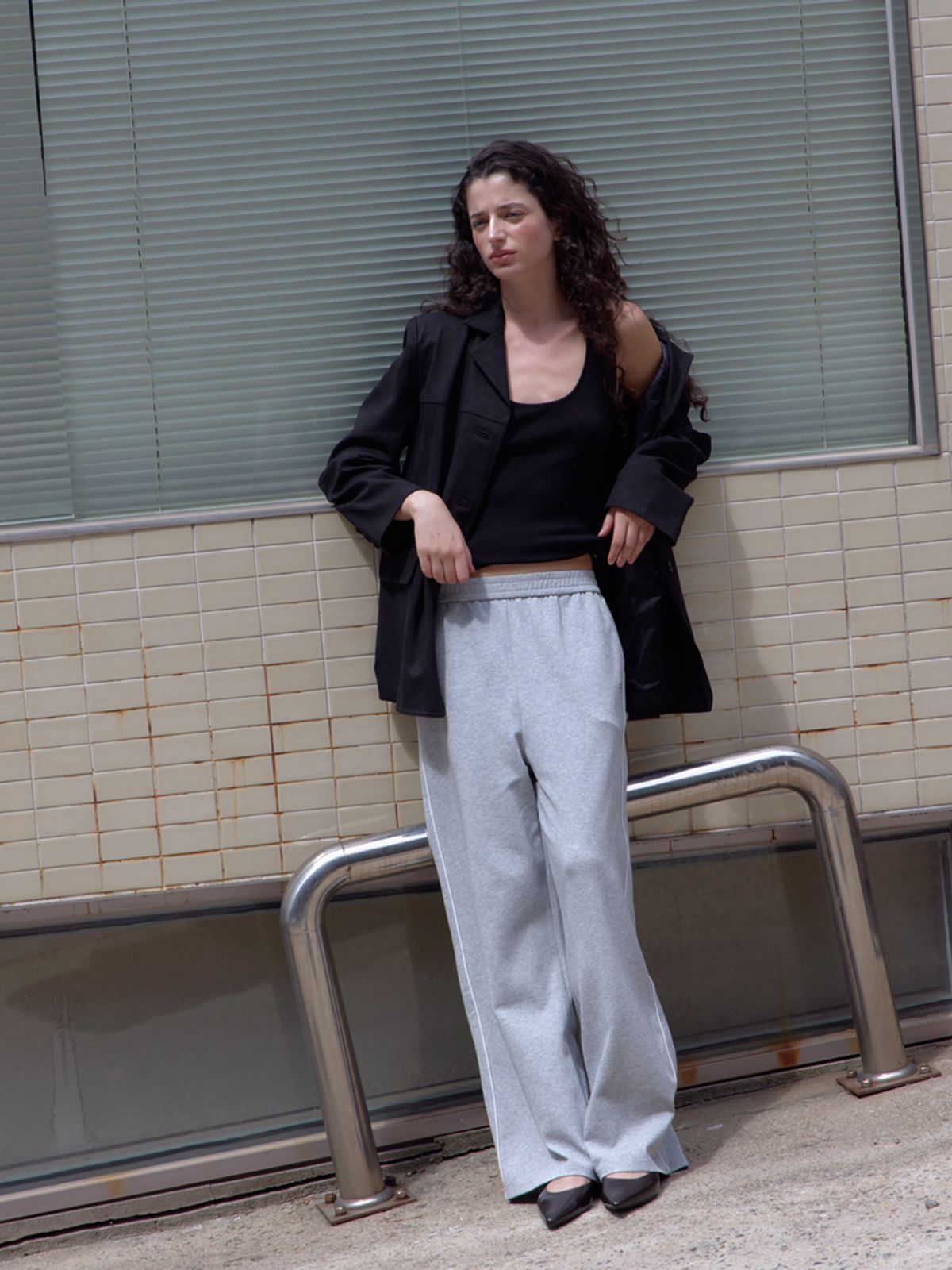 엘씨브이(LCVE) EMBROIDERY WIDE SWEAT PANTS_GRAY