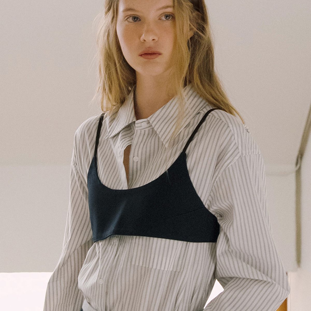 엘씨브이(LCVE) BUSTIER CROP TOP [2COLORS]