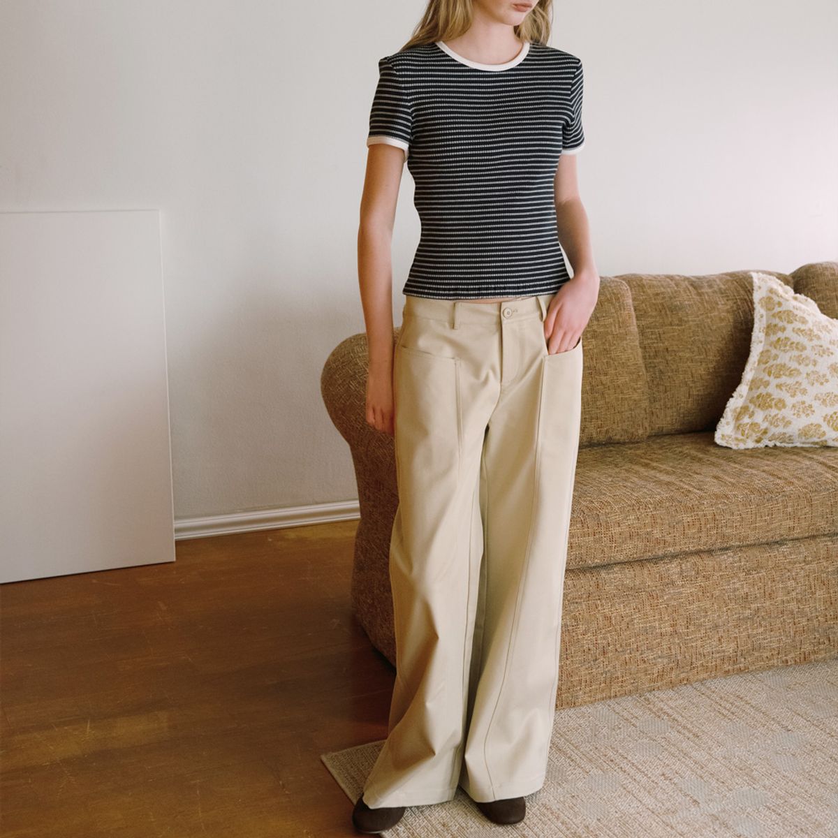 엘씨브이(LCVE) RIBBED ROUND-NECK T-SHIRT [2COLORS]