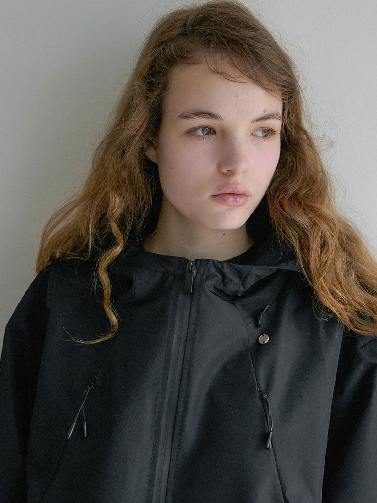 엘씨브이(LCVE) PIPED HOODED WINDBREAKER_BLACK