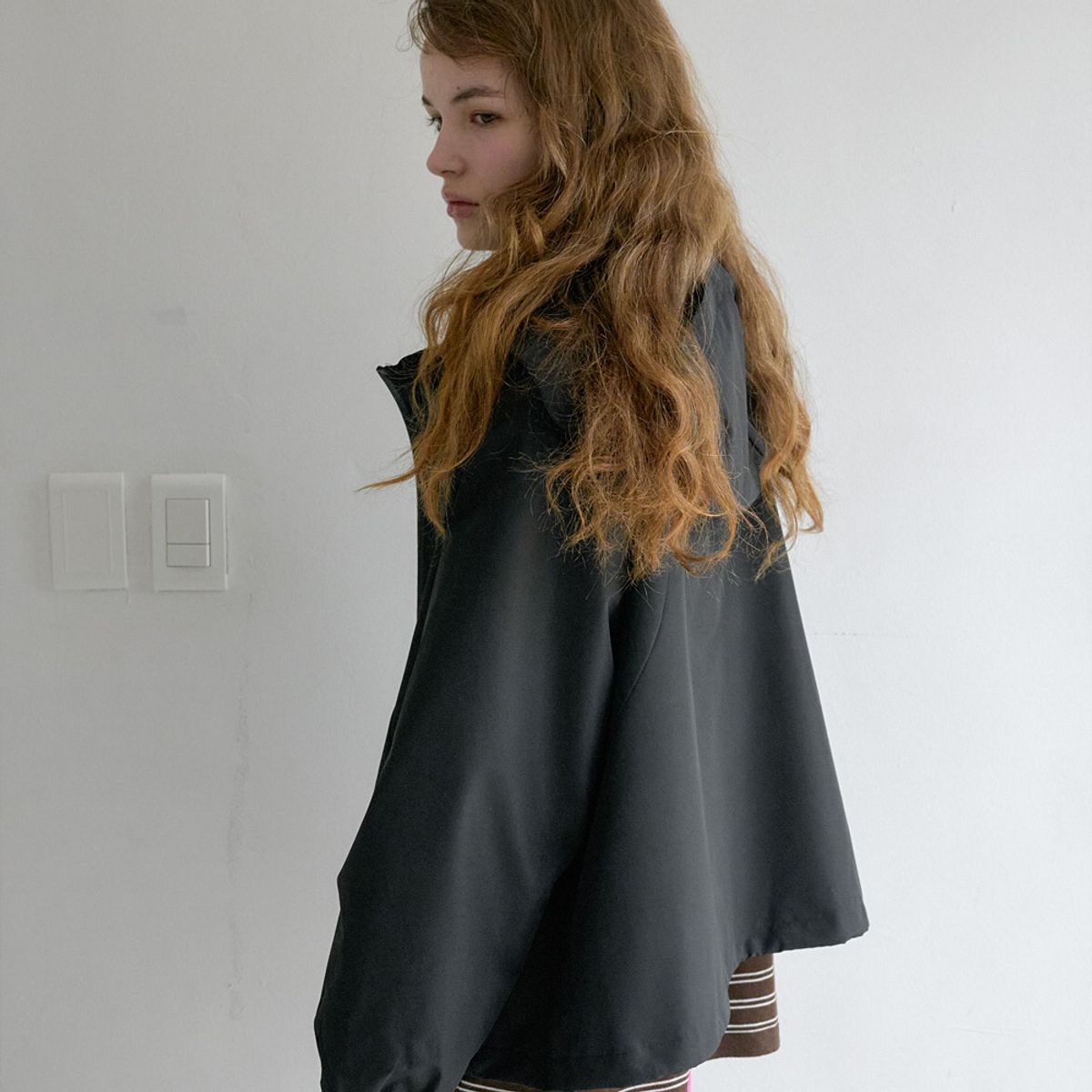 엘씨브이(LCVE) PIPED HOODED WINDBREAKER_BLACK