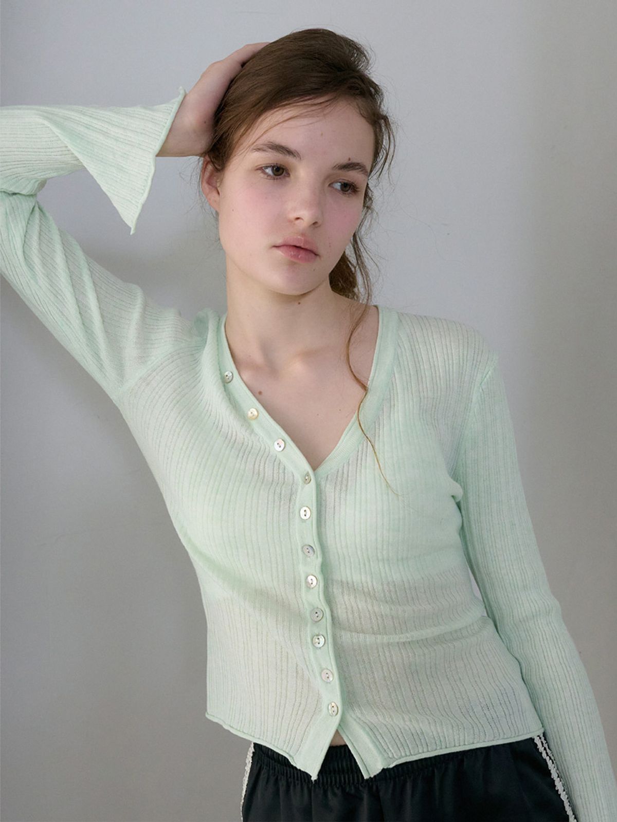 엘씨브이(LCVE) V-NECK BUTTON KNIT CARDIGAN_MINT GREEN