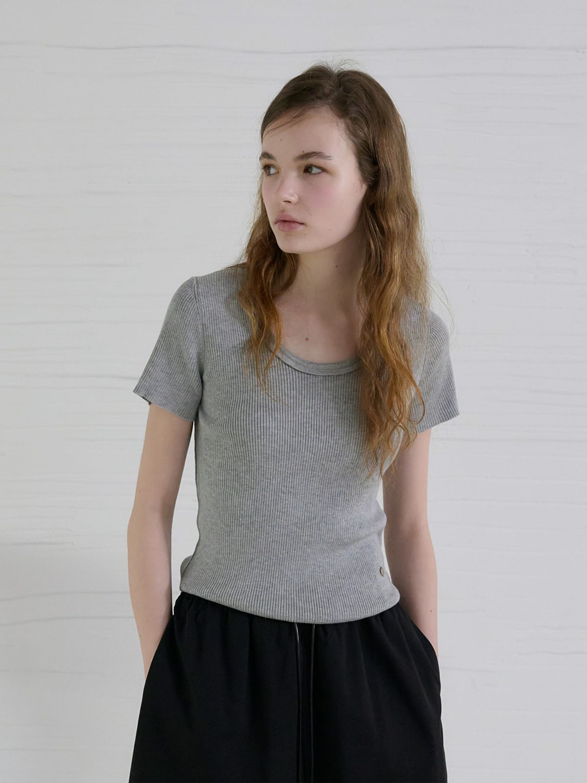 엘씨브이(LCVE) SCOOP NECK RIB KNIT TOP_GRAY