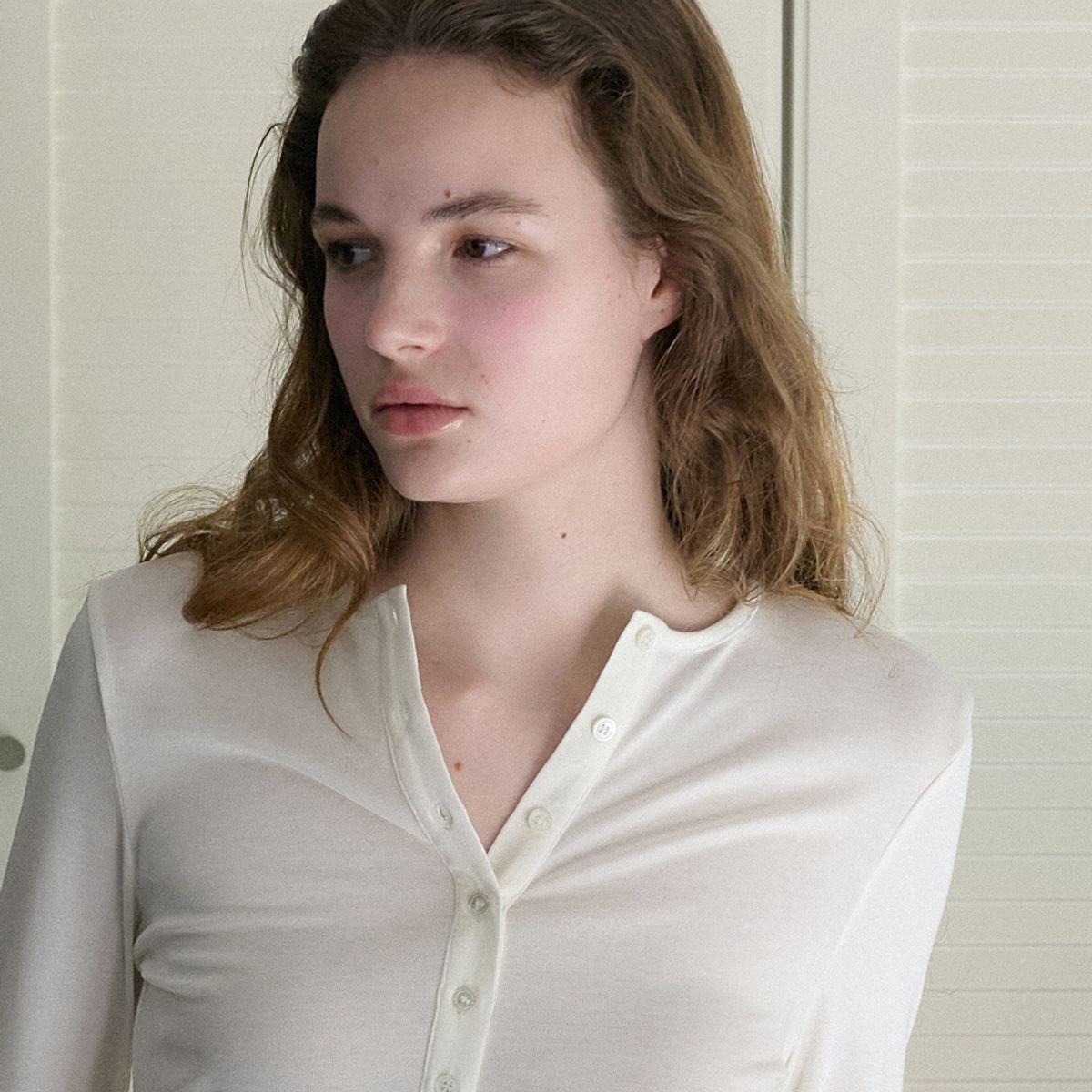 엘씨브이(LCVE) HENLEY NECK SOFT T-SHIRT_IVORY