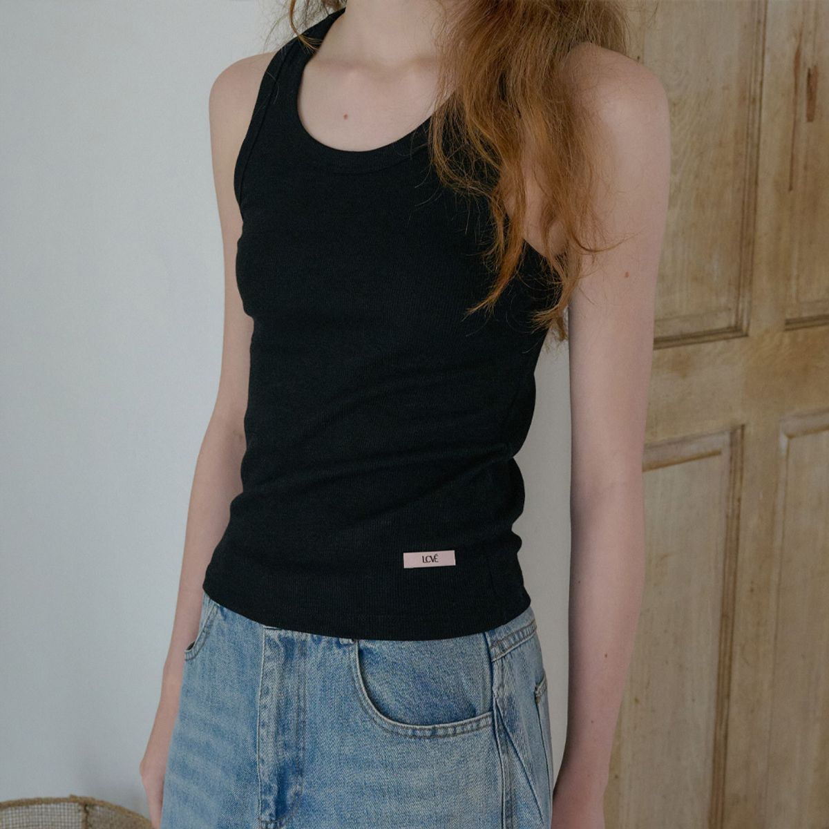 엘씨브이(LCVE) BASIC LOGO SLEEVELESS TOP_BLACK
