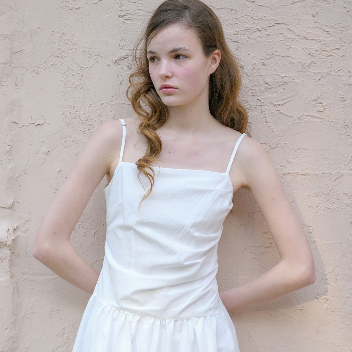 엘씨브이(LCVE) DRAPED SLIP BALLOON DRESS_WHITE