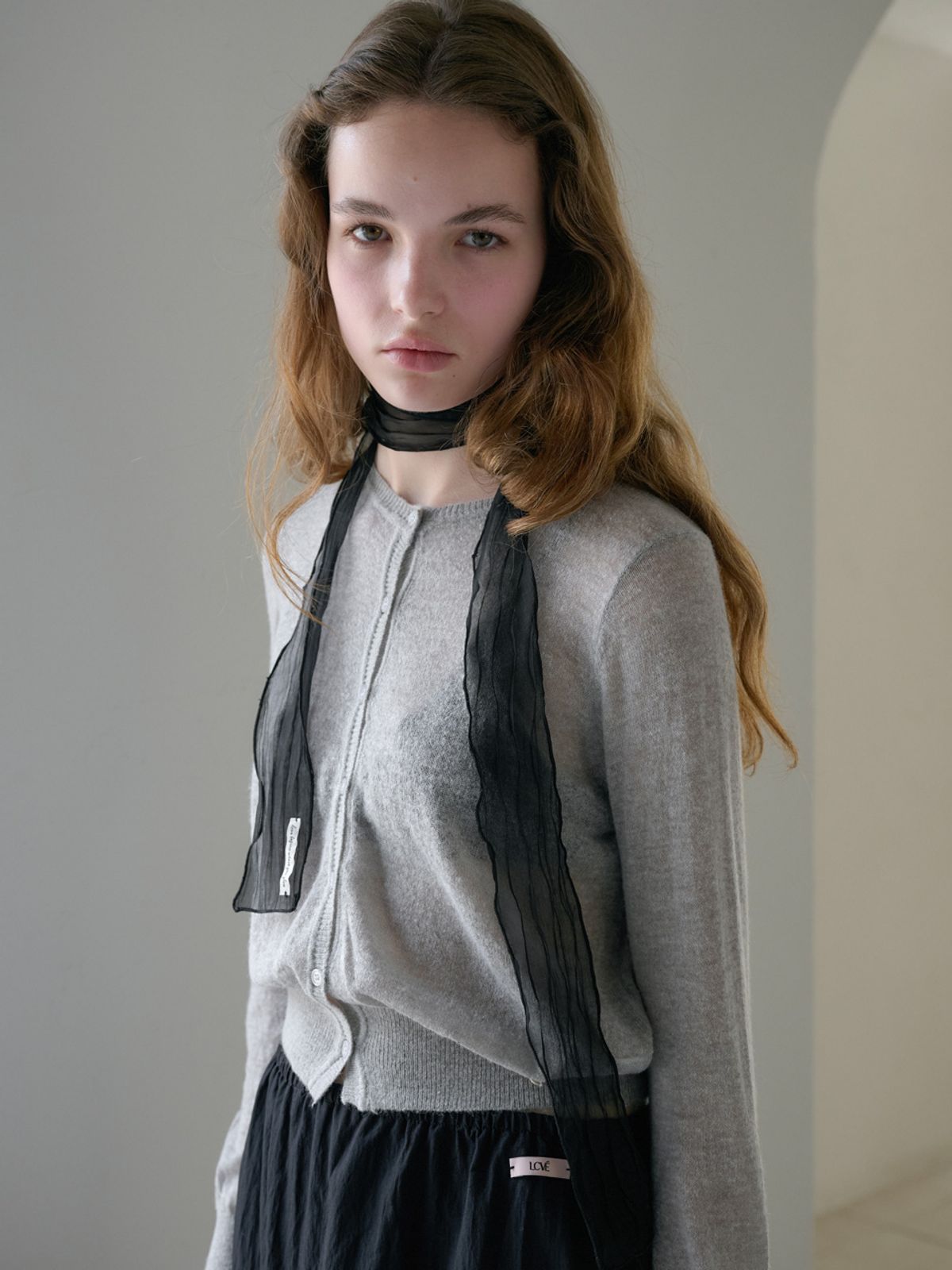 엘씨브이(LCVE) CRINKLED SHEER SCARF_BLACK