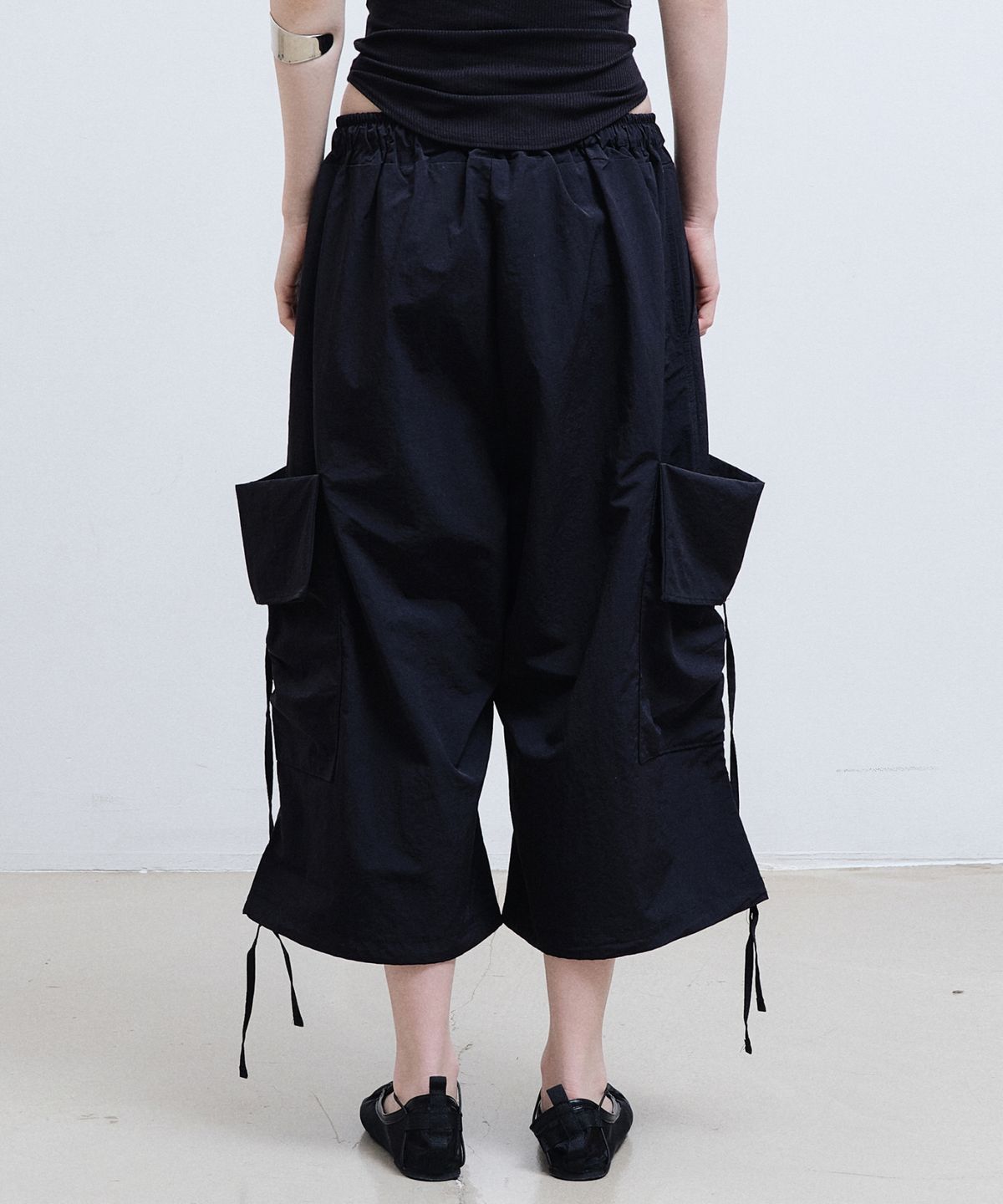 닉앤니콜(NICK&NICOLE) BERMUDA UTILITY CARGO PANTS_BLACK