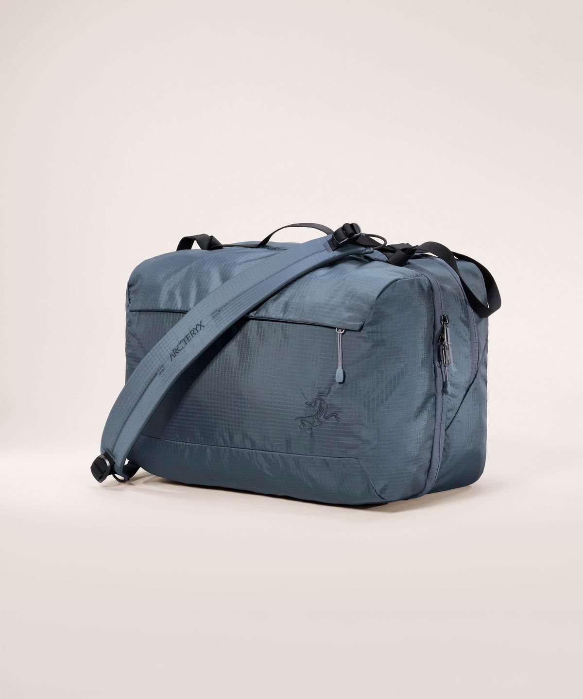 아크테릭스(ARCTERYX) 인덱스 40 볼더링 백 - DK STRATUS / ABQSU10352