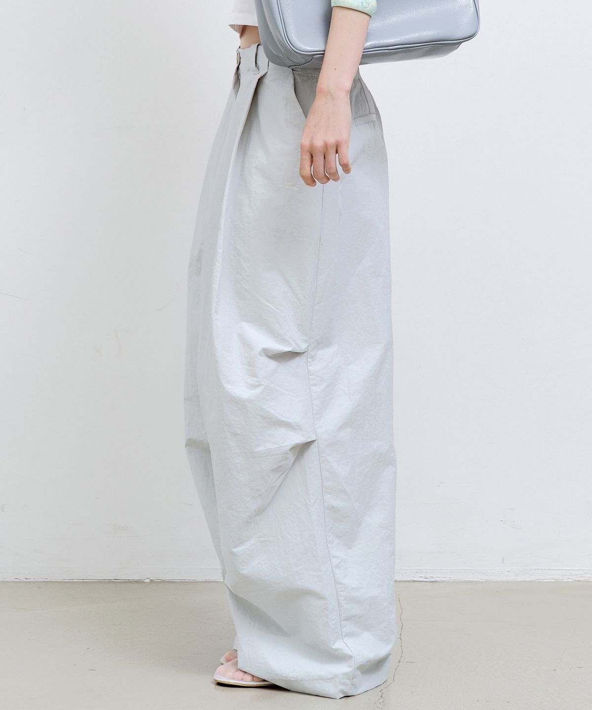닉앤니콜(NICK&NICOLE) VOLUME TUCK WIDE PANTS_SKY BLUE