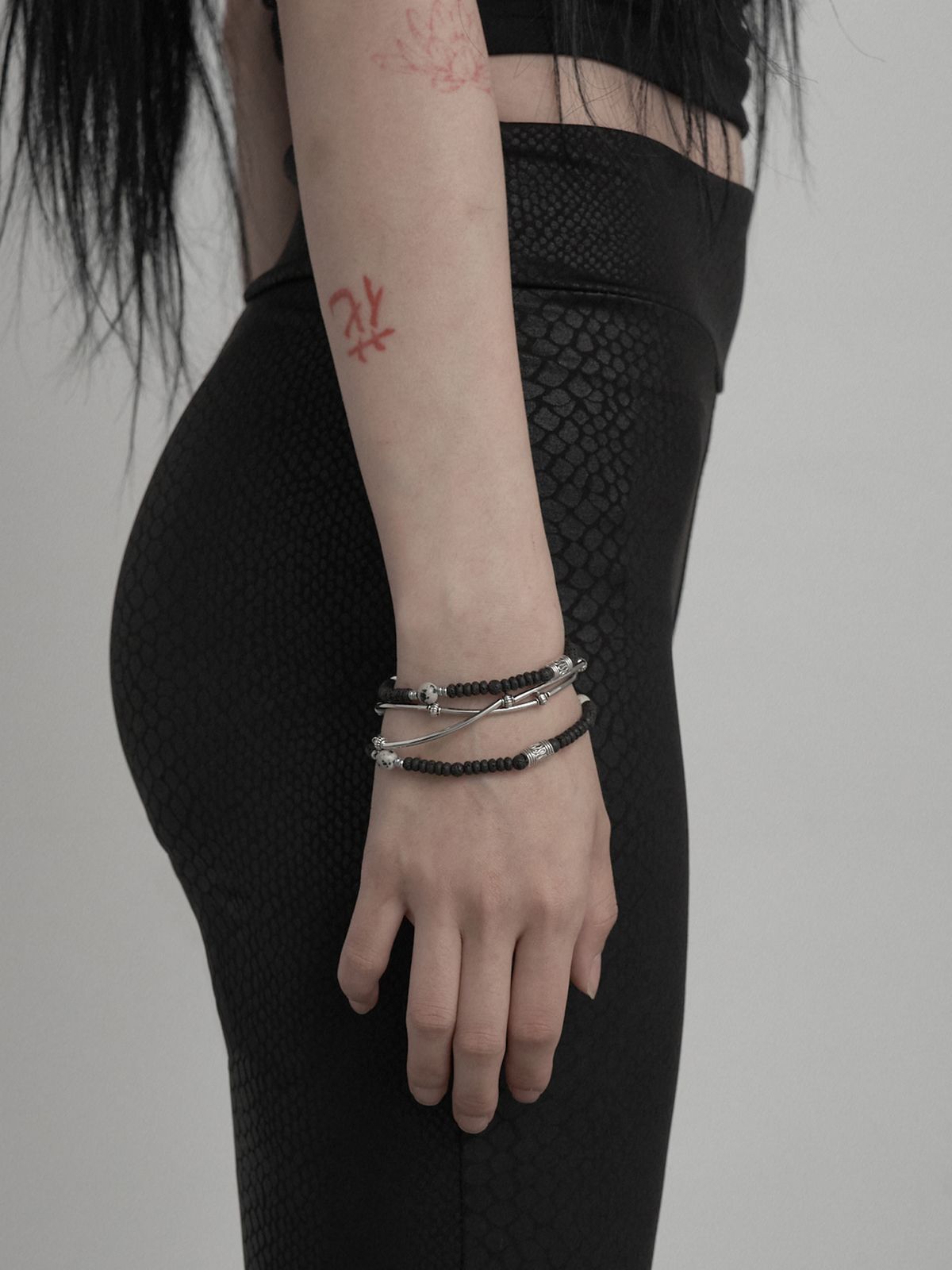 피넛루프(PEANUT LOOP) Basalt Jasper Bracelet Black