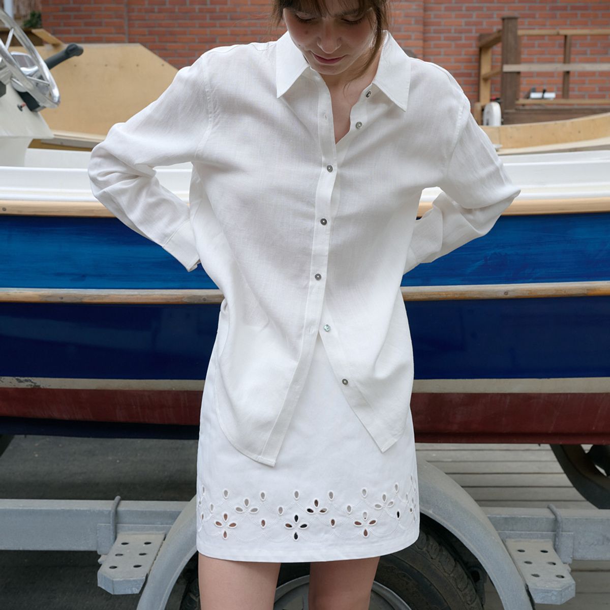 엘씨브이(LCVE) PUNCHING LACE MINI SKIRT_IVORY