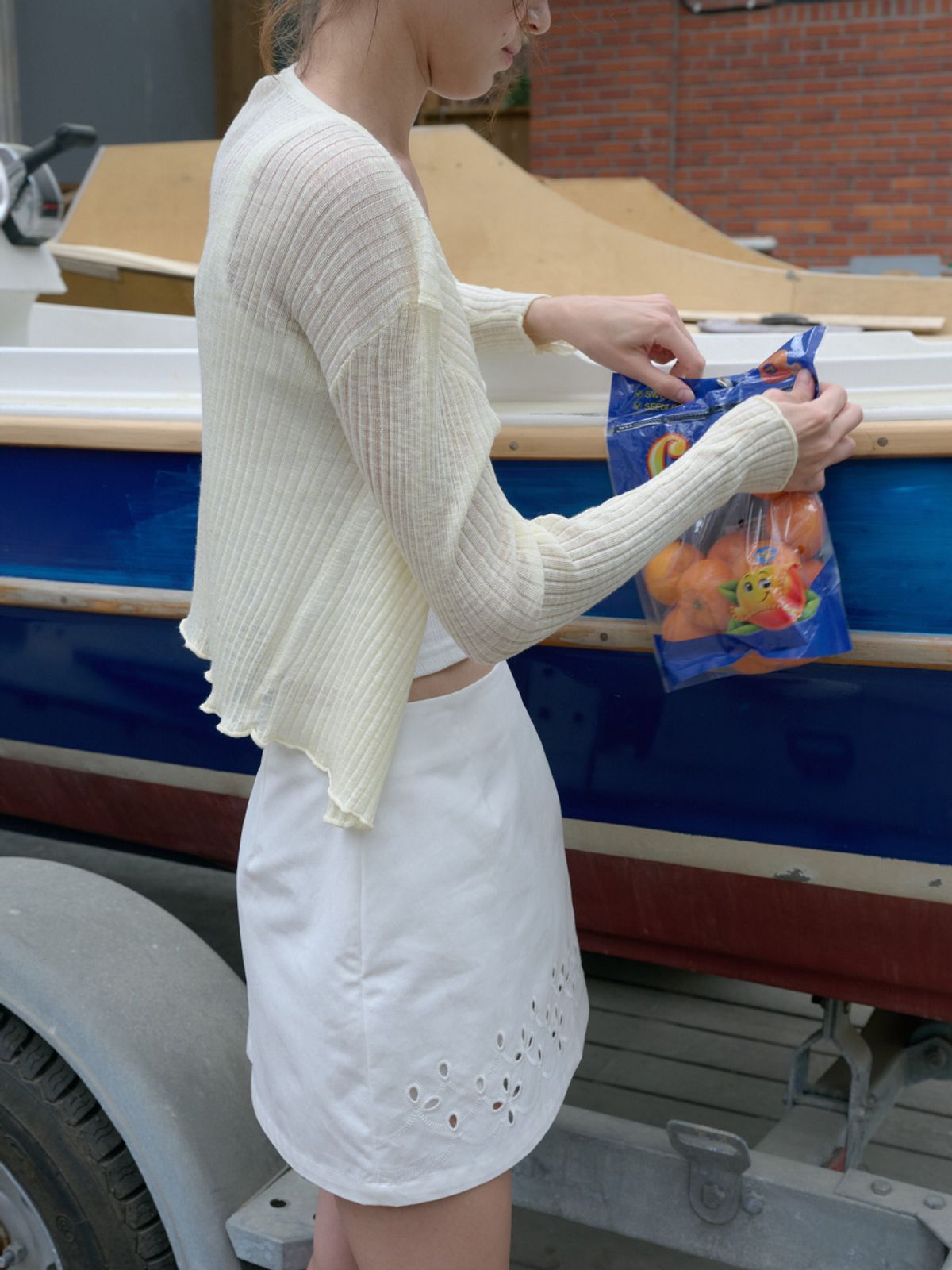 엘씨브이(LCVE) ESSENTIAL V-NECK KNIT CARDIGAN_CREAM