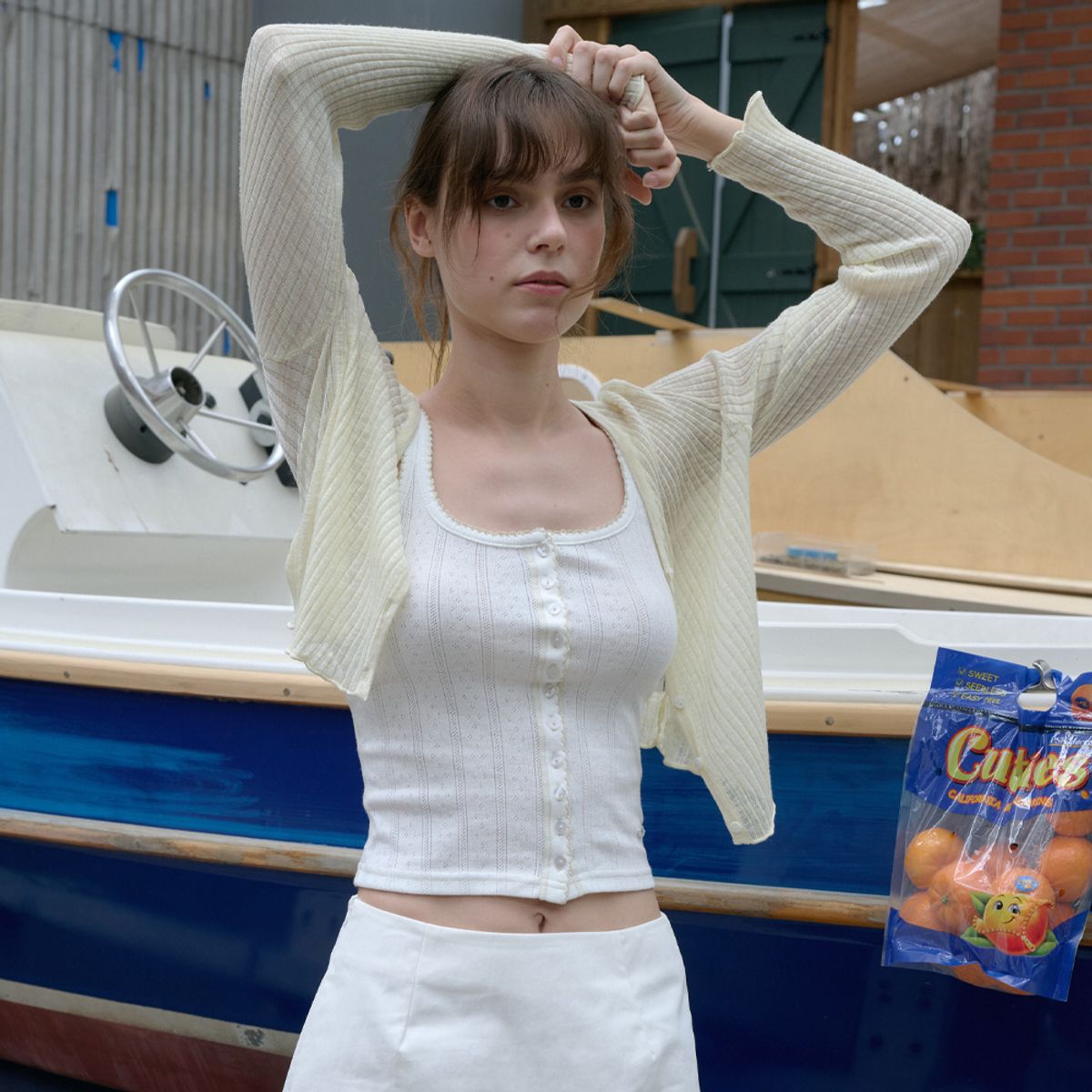 엘씨브이(LCVE) ESSENTIAL V-NECK KNIT CARDIGAN_CREAM