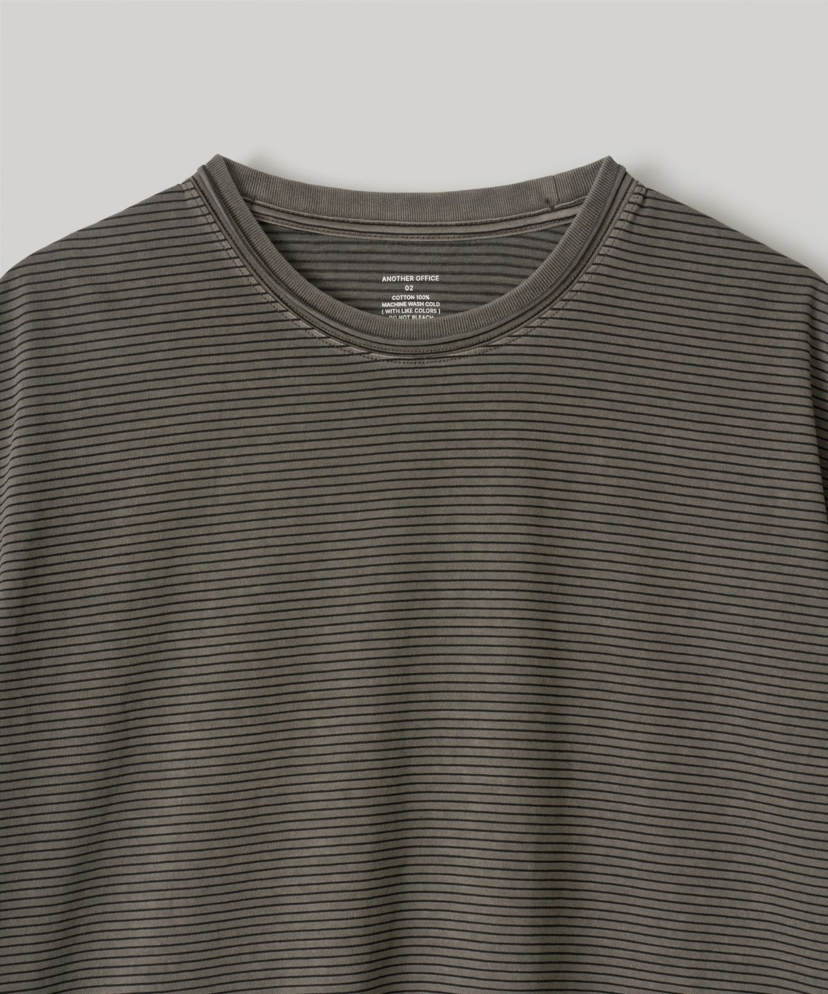 어나더 오피스(ANOTHER OFFICE) Dyed Raw-edge Stripe Tee (Mud Brown)