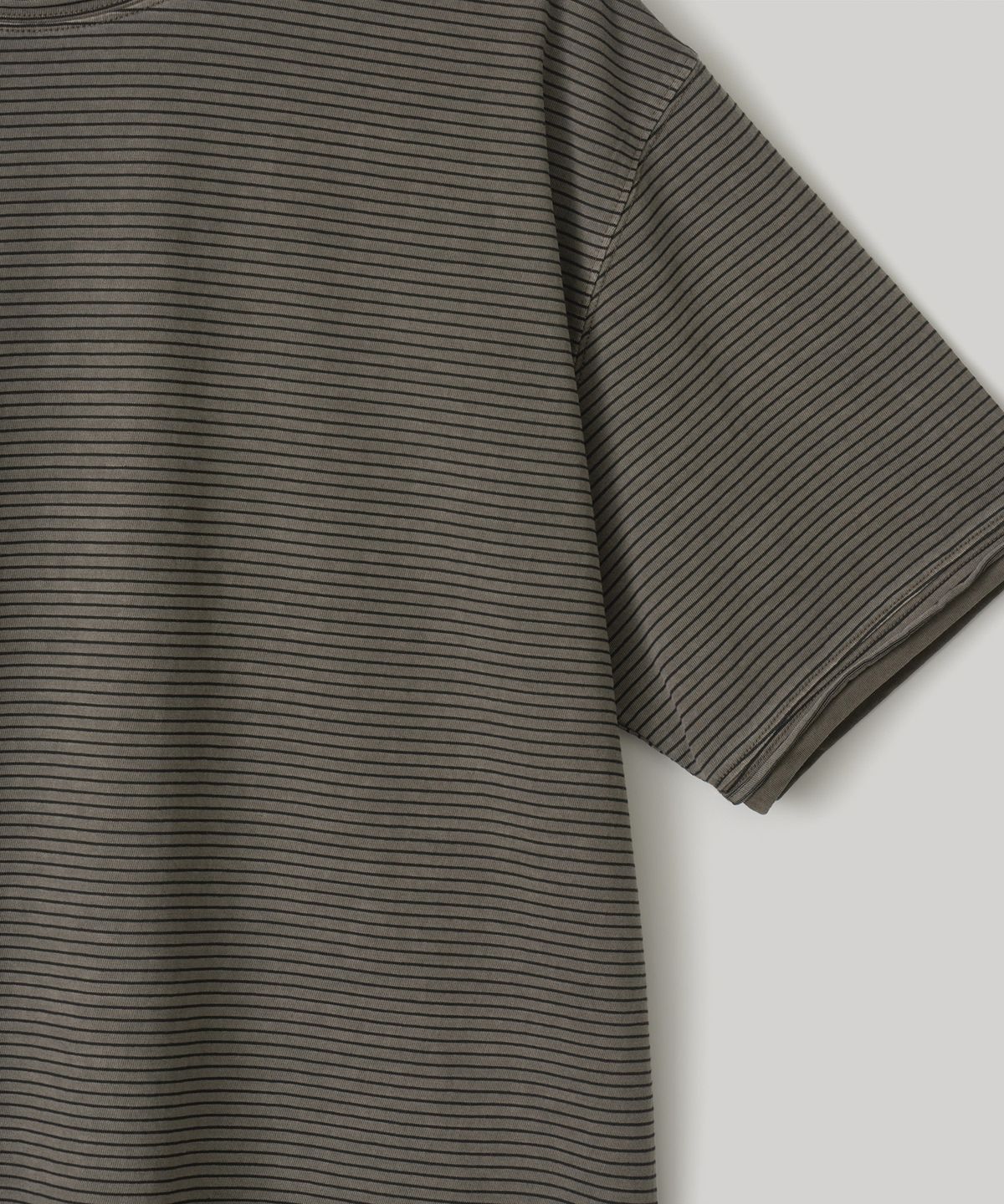 어나더 오피스(ANOTHER OFFICE) Dyed Raw-edge Stripe Tee (Mud Brown)