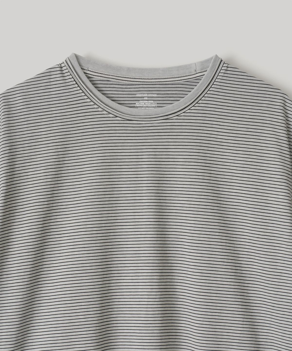 어나더 오피스(ANOTHER OFFICE) Dyed Raw-edge Stripe Tee (Light Gray)