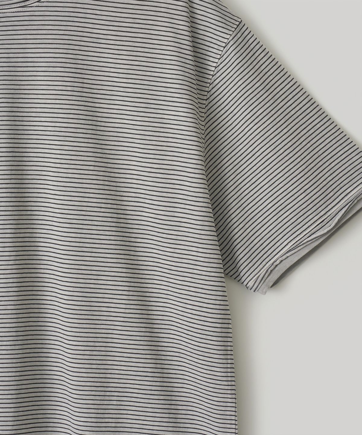 어나더 오피스(ANOTHER OFFICE) Dyed Raw-edge Stripe Tee (Light Gray)