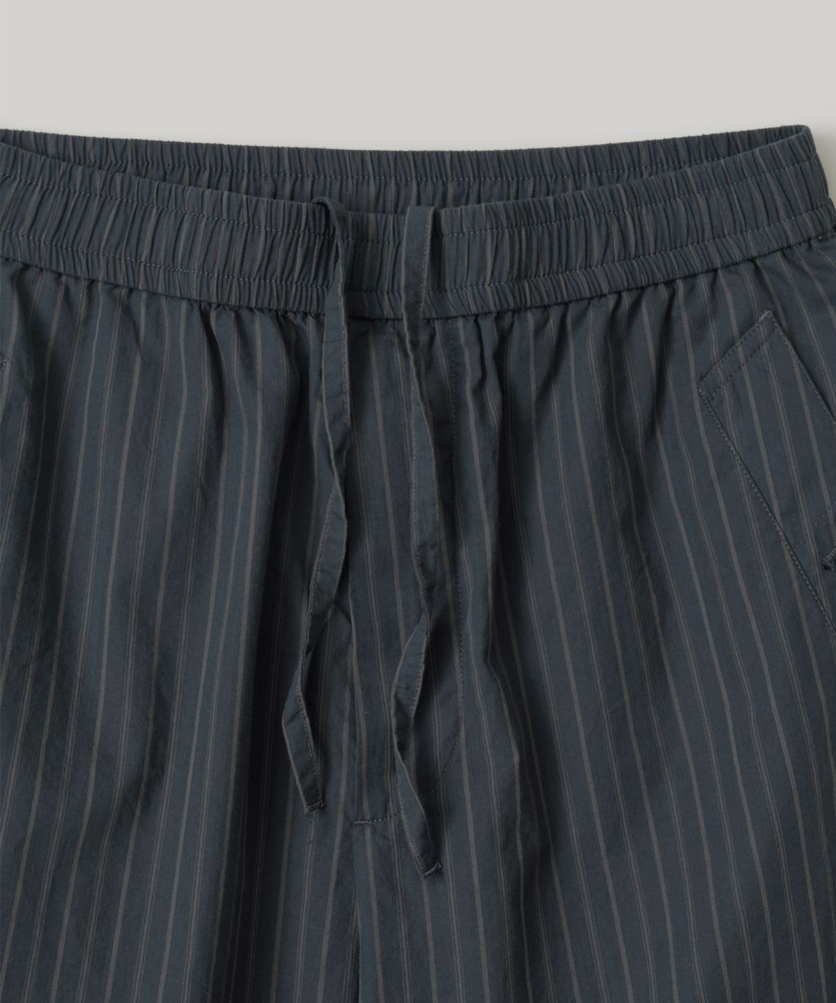 어나더 오피스(ANOTHER OFFICE) River Easy Pants (Navy Stripe)