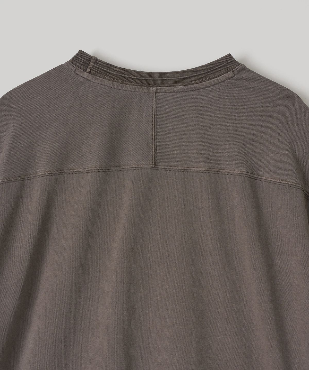 어나더 오피스(ANOTHER OFFICE) Pigment Dolman S/S Tee (Sepia Brown)