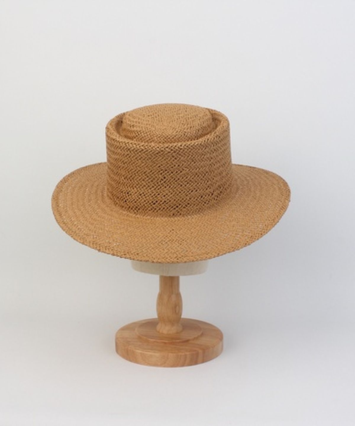 유니버셜 케미스트리(UNIVERSAL CHEMISTRY) Home Brown Simple Panama Hat 파나마햇