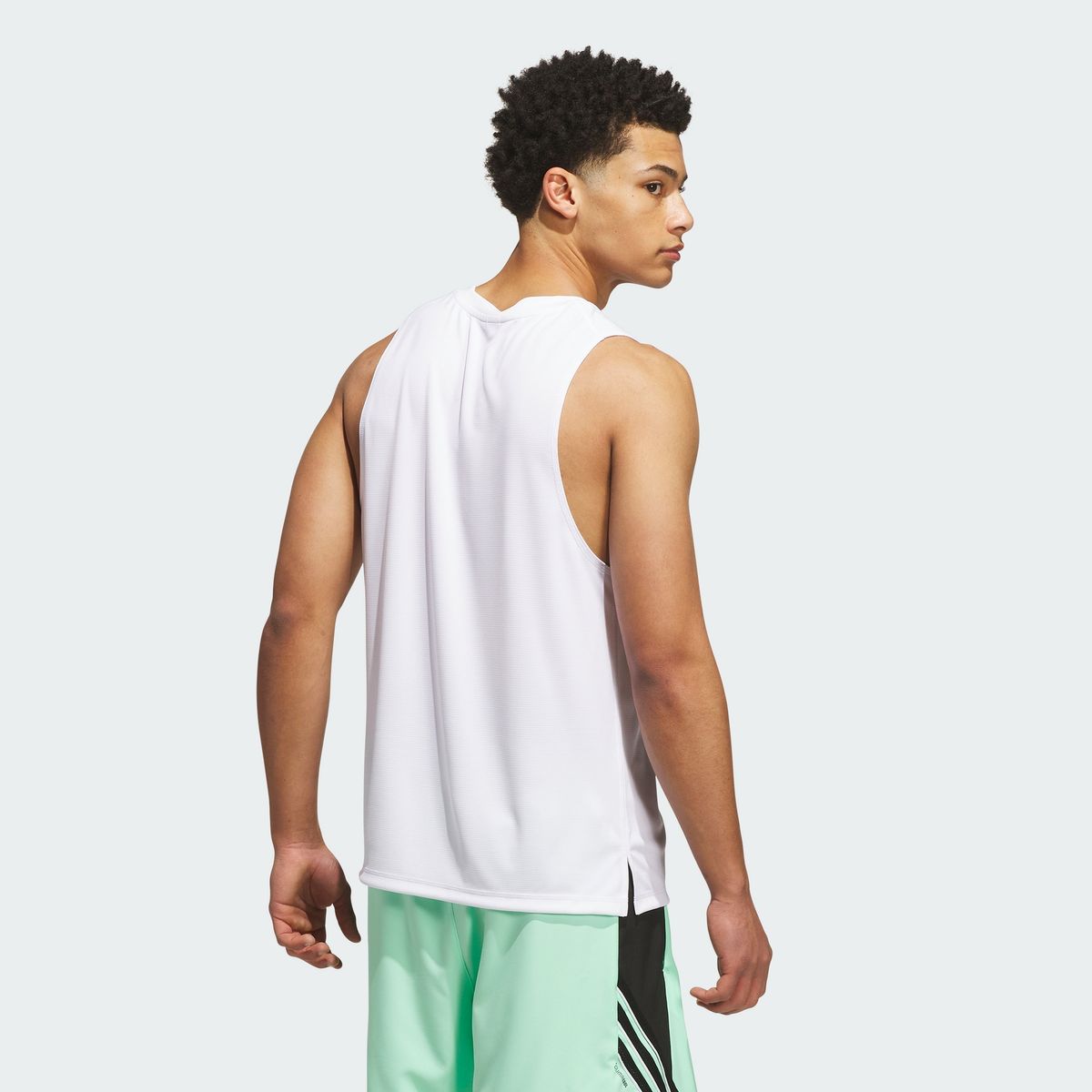 아디다스(ADIDAS) 트레이닝 탱크 KG7246