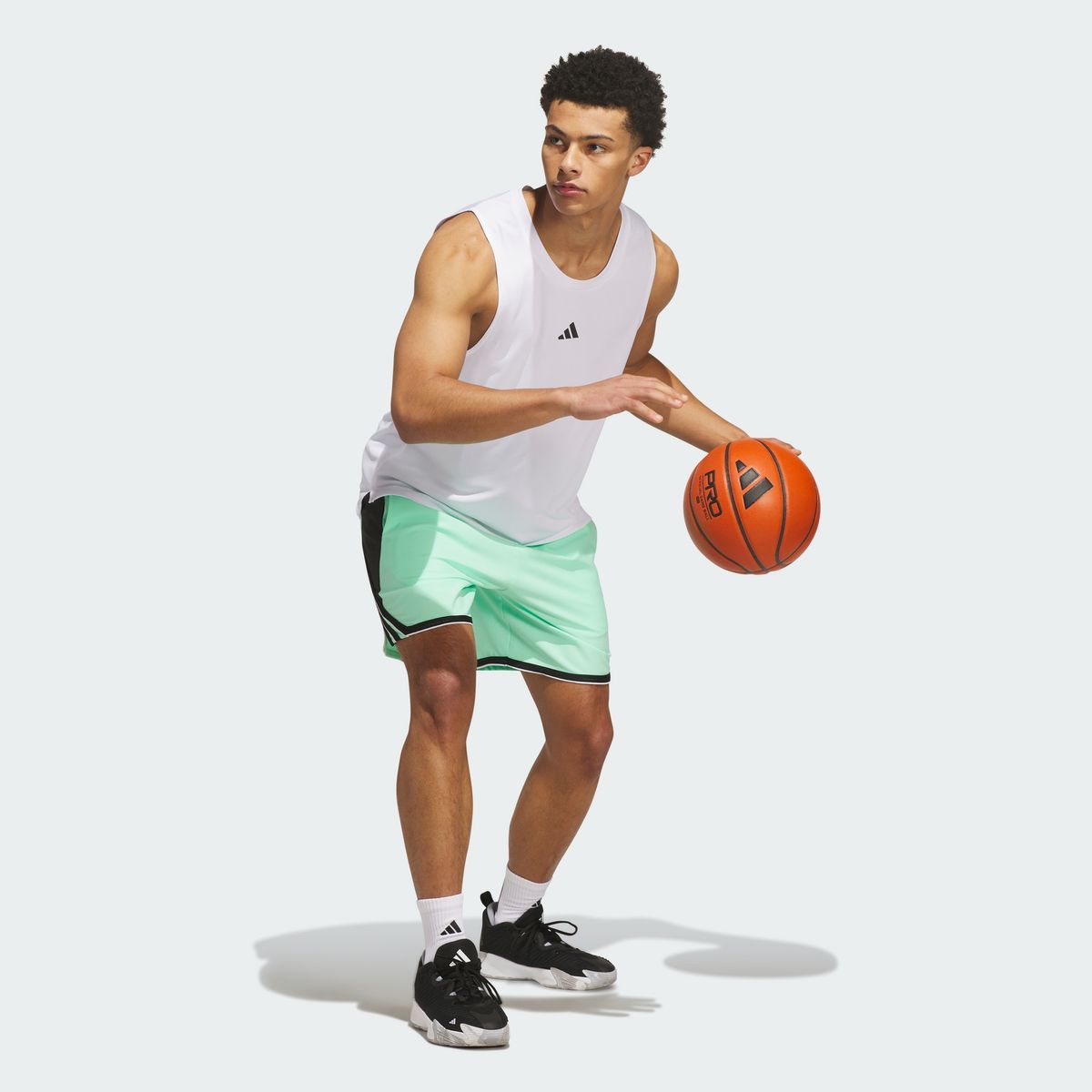 아디다스(ADIDAS) 트레이닝 탱크 KG7246