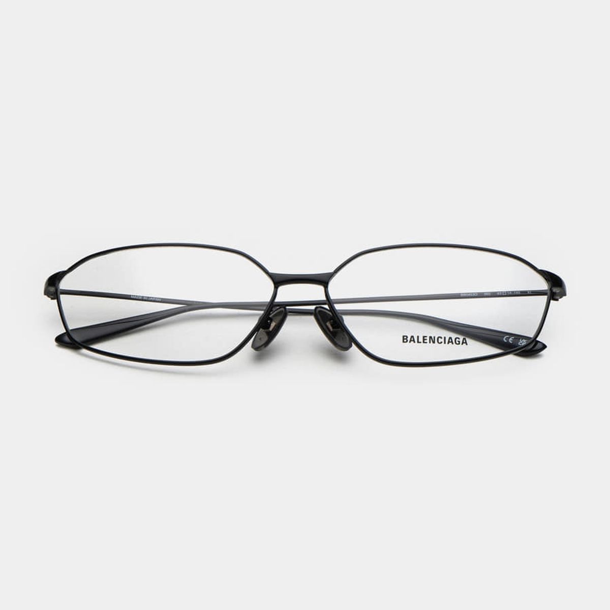 발렌시아가 아이웨어(BALENCIAGA EYEWEAR) BB0453O 002  (63)