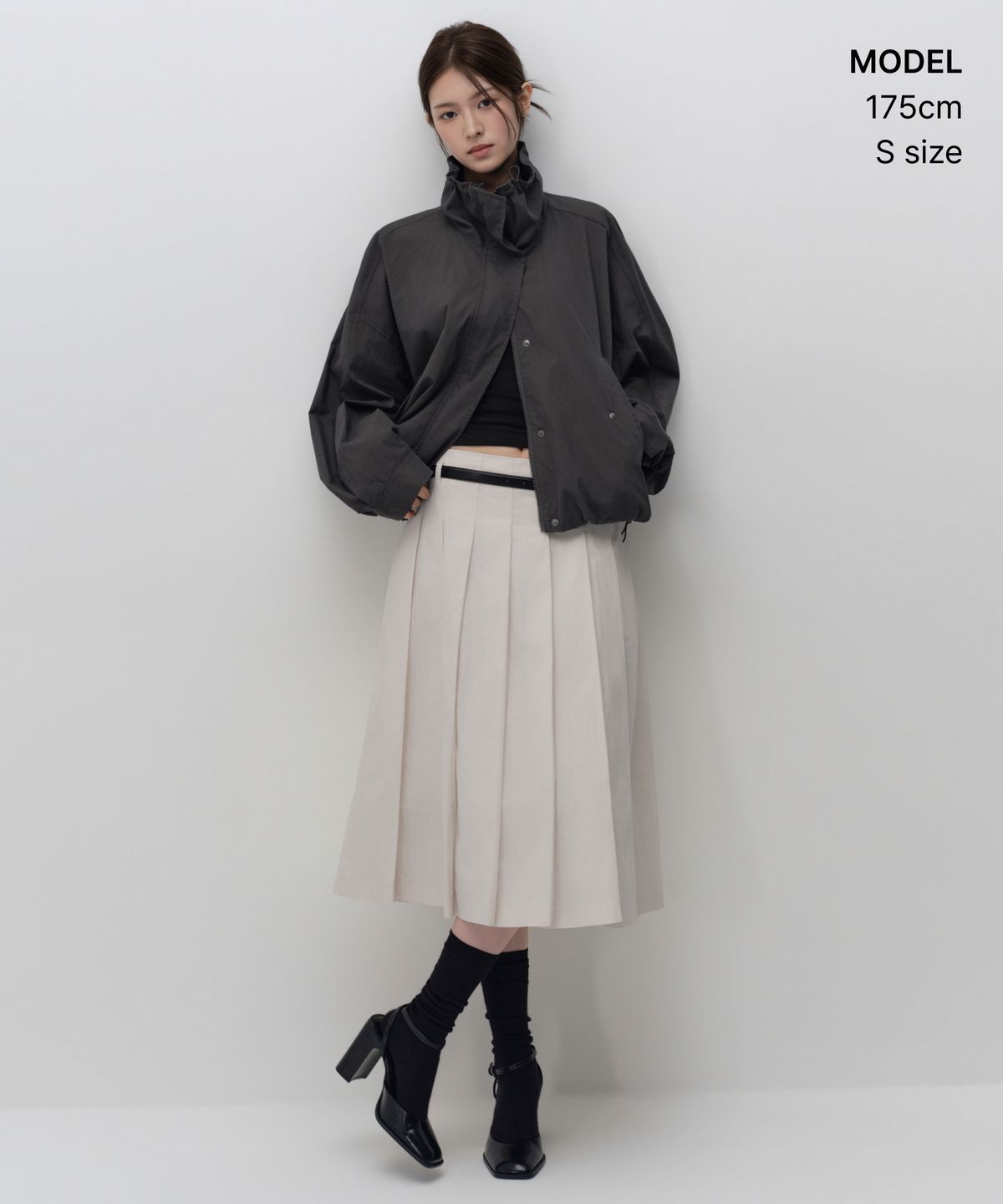 무신사 스탠다드 우먼(MUSINSA STANDARD WOMAN) 우먼즈 CN 플리츠 미디 스커트 [라이트 베이지]
