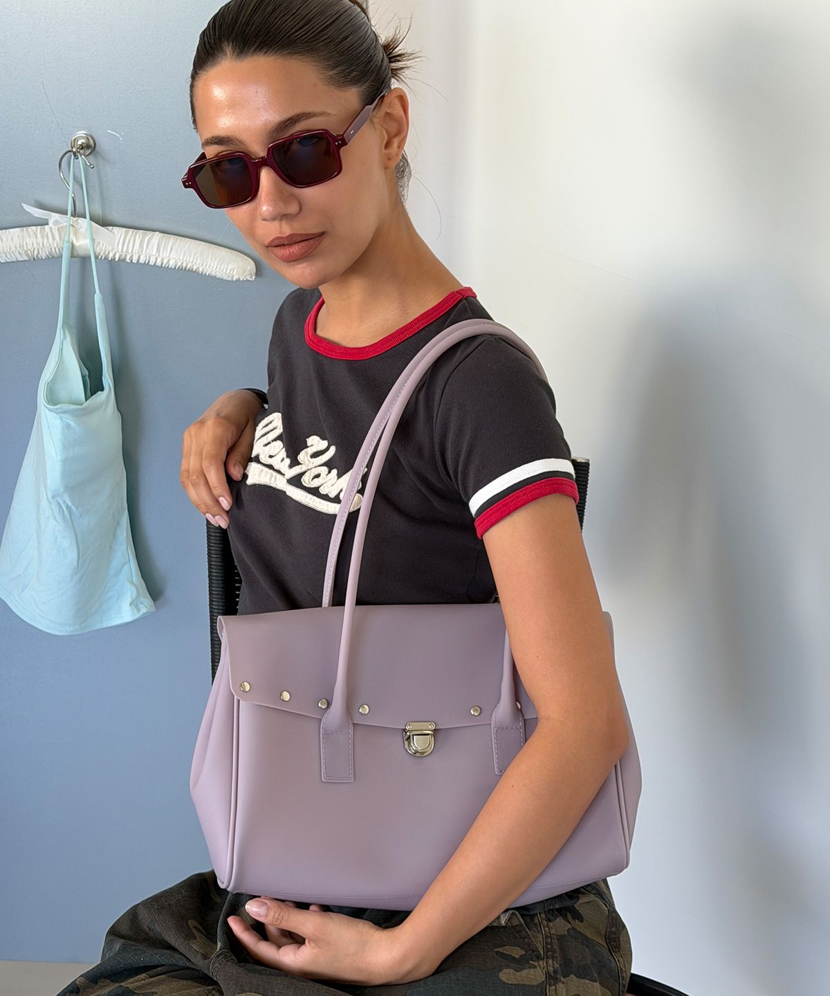 크리스틴프로젝트(CHRISTINE PROJECT) [선글라스 백참 증정]STUD JELLY SHOULDER BAG(TARO MILK TEA)