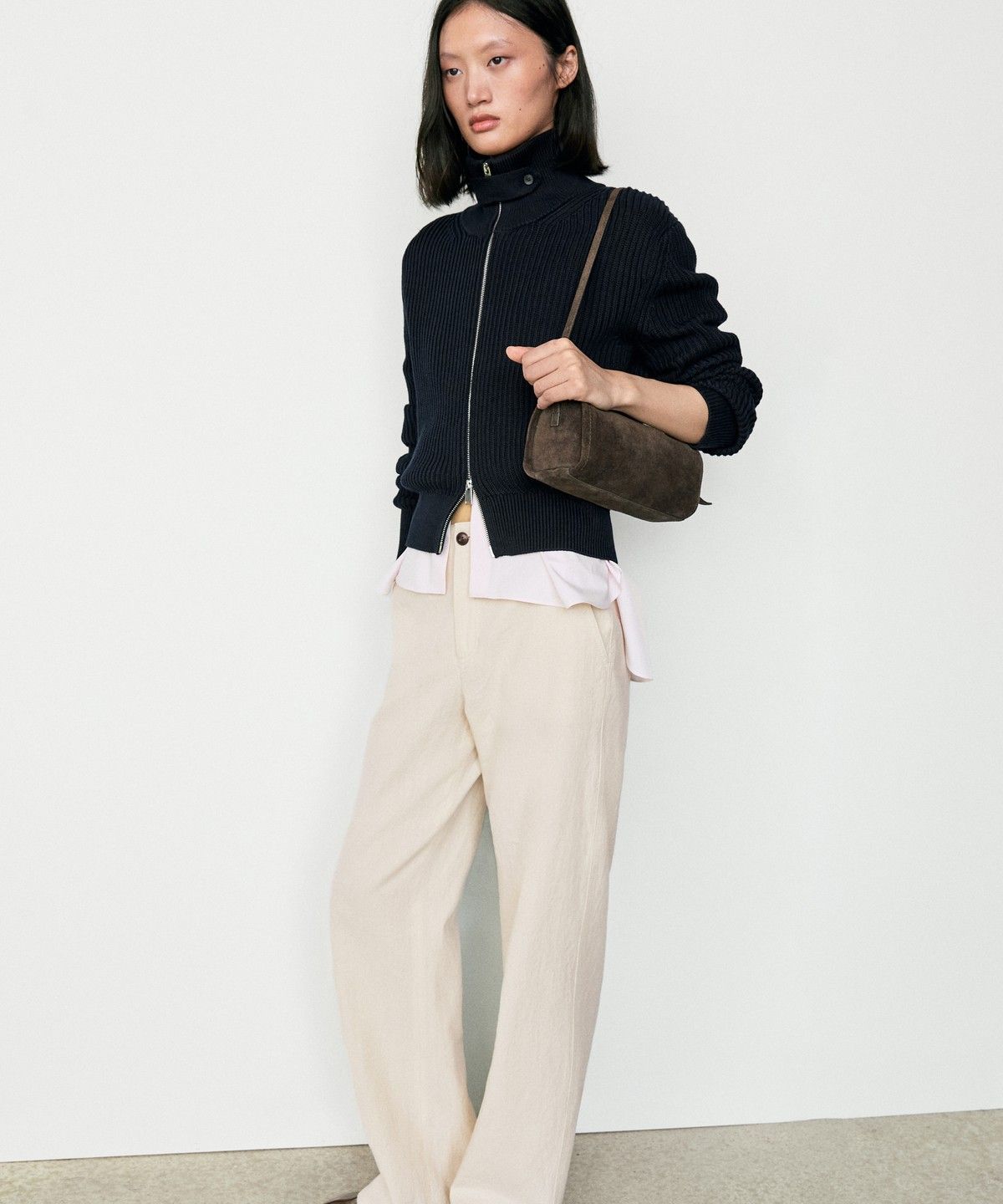 마시모두띠(MASSIMO DUTTI) 100% 코튼 칼라 디테일 니트 가디건