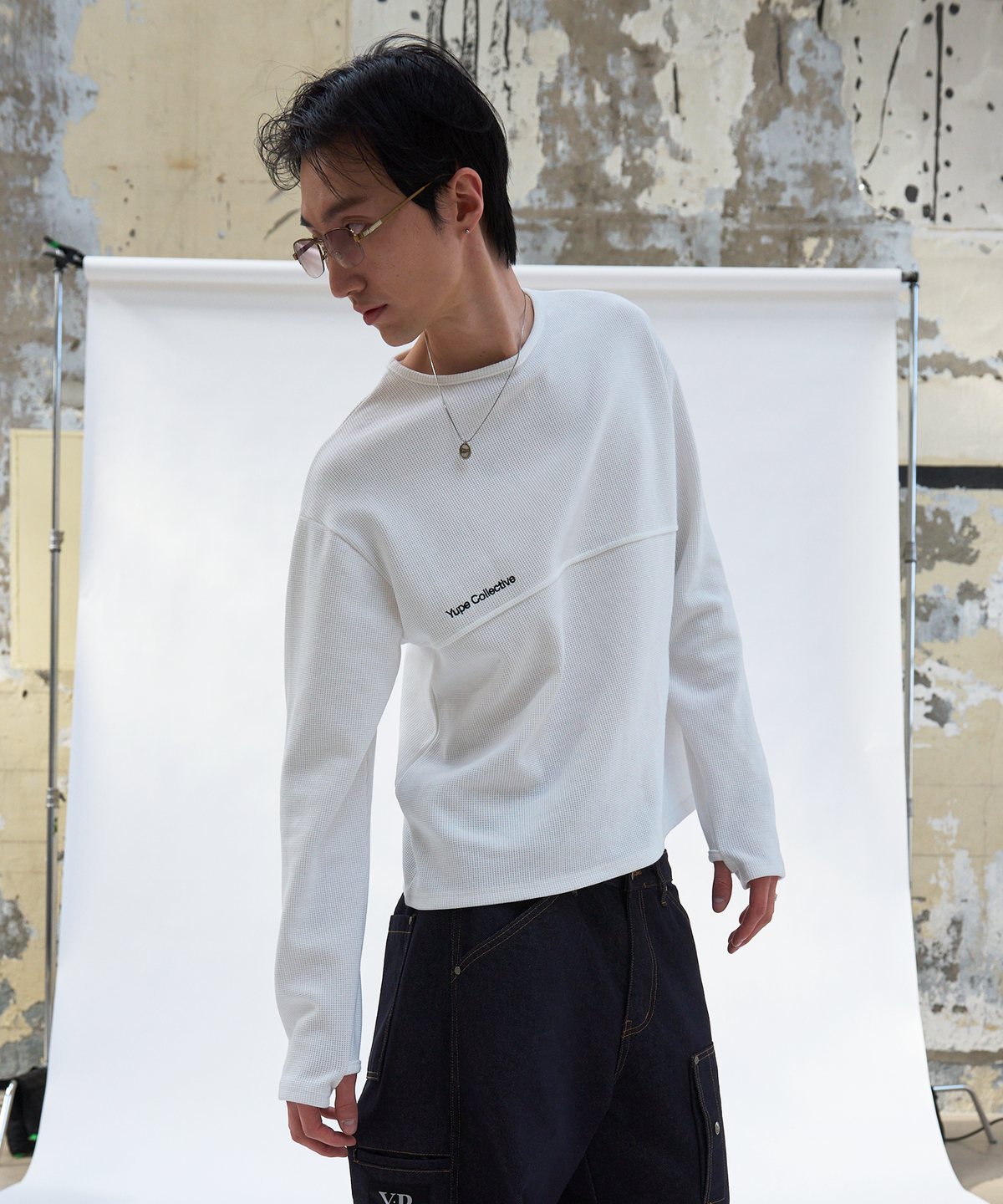 유프(YUPE) Finger-Hole Waffle Longsleeve - White