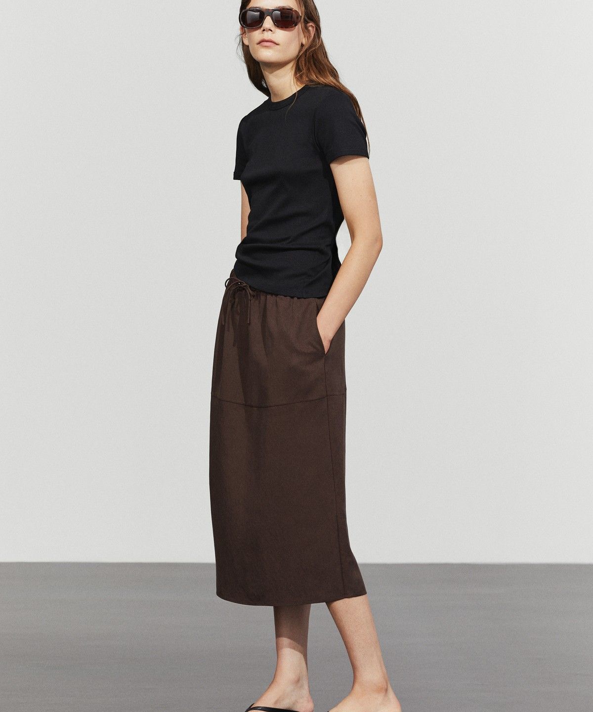 마시모두띠(MASSIMO DUTTI) 엘라스틱 미디 스커트