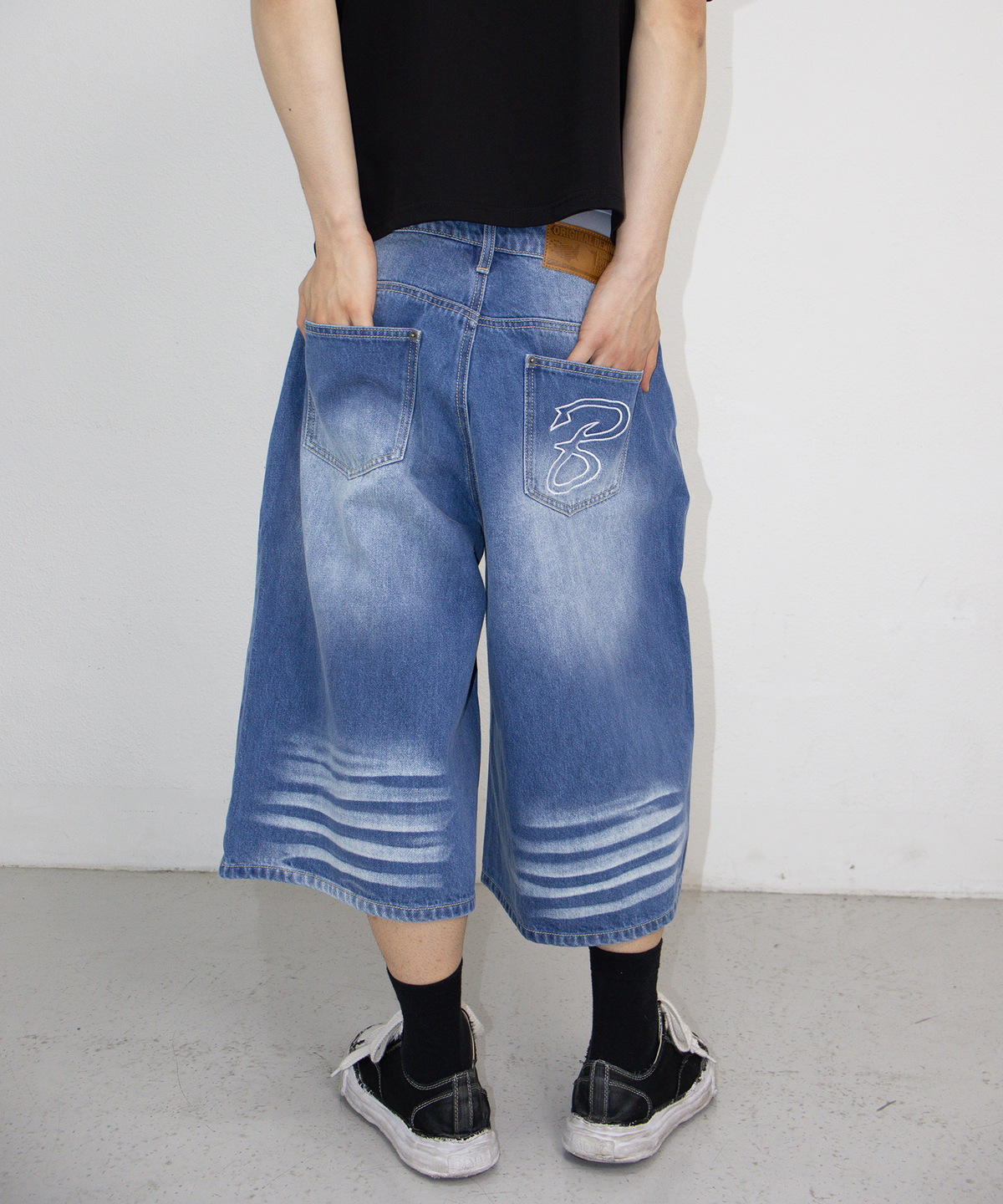 본엑스(BORNX) B Demim Bermuda Pants (Blue)