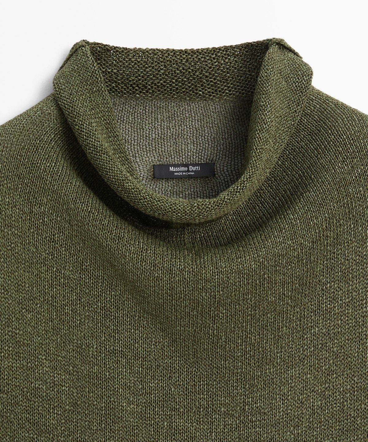 마시모두띠(MASSIMO DUTTI) 드레이프 터틀넥 니트 탑