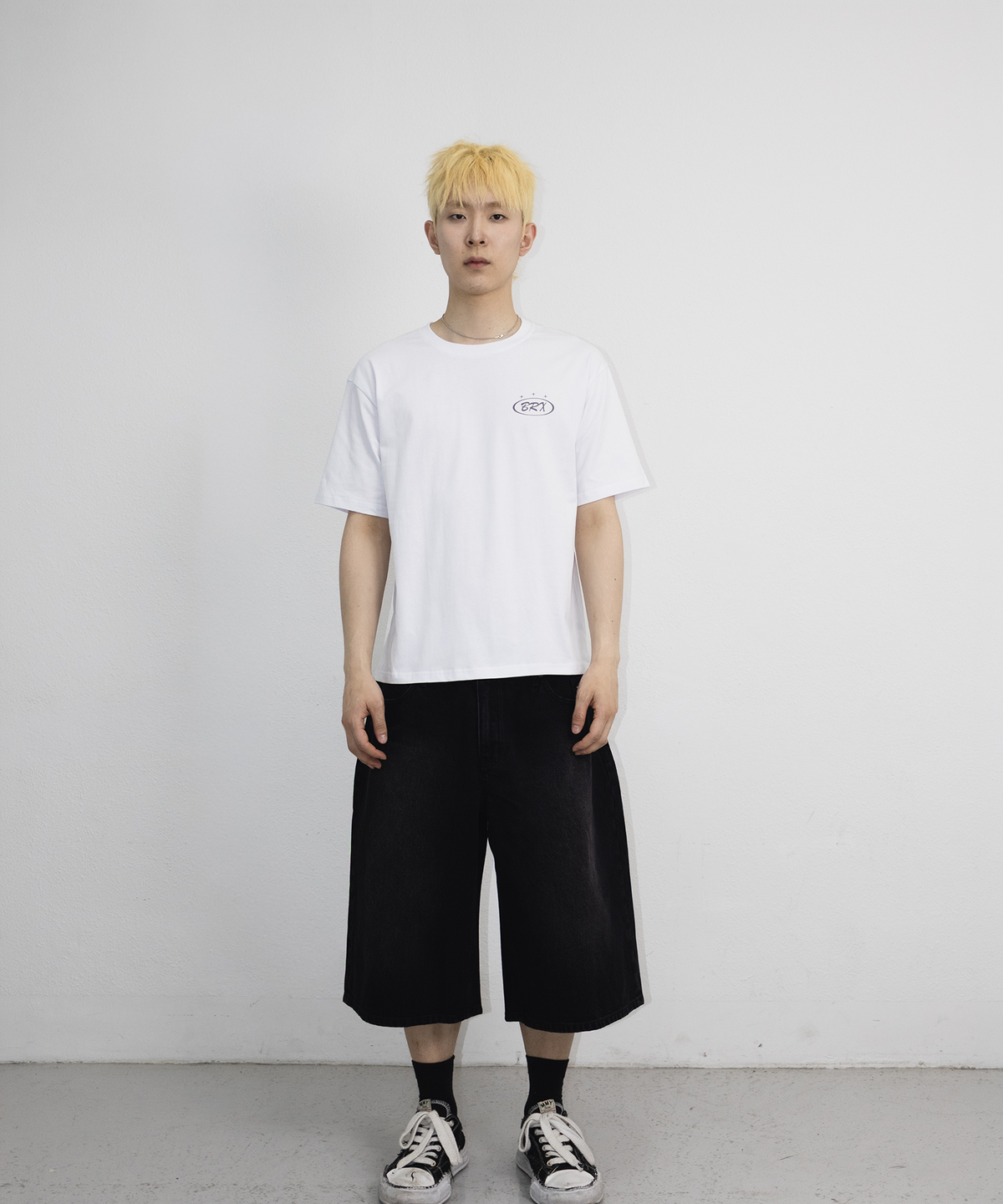 본엑스(BORNX) 3Star Demim Bermuda Pants (Black)