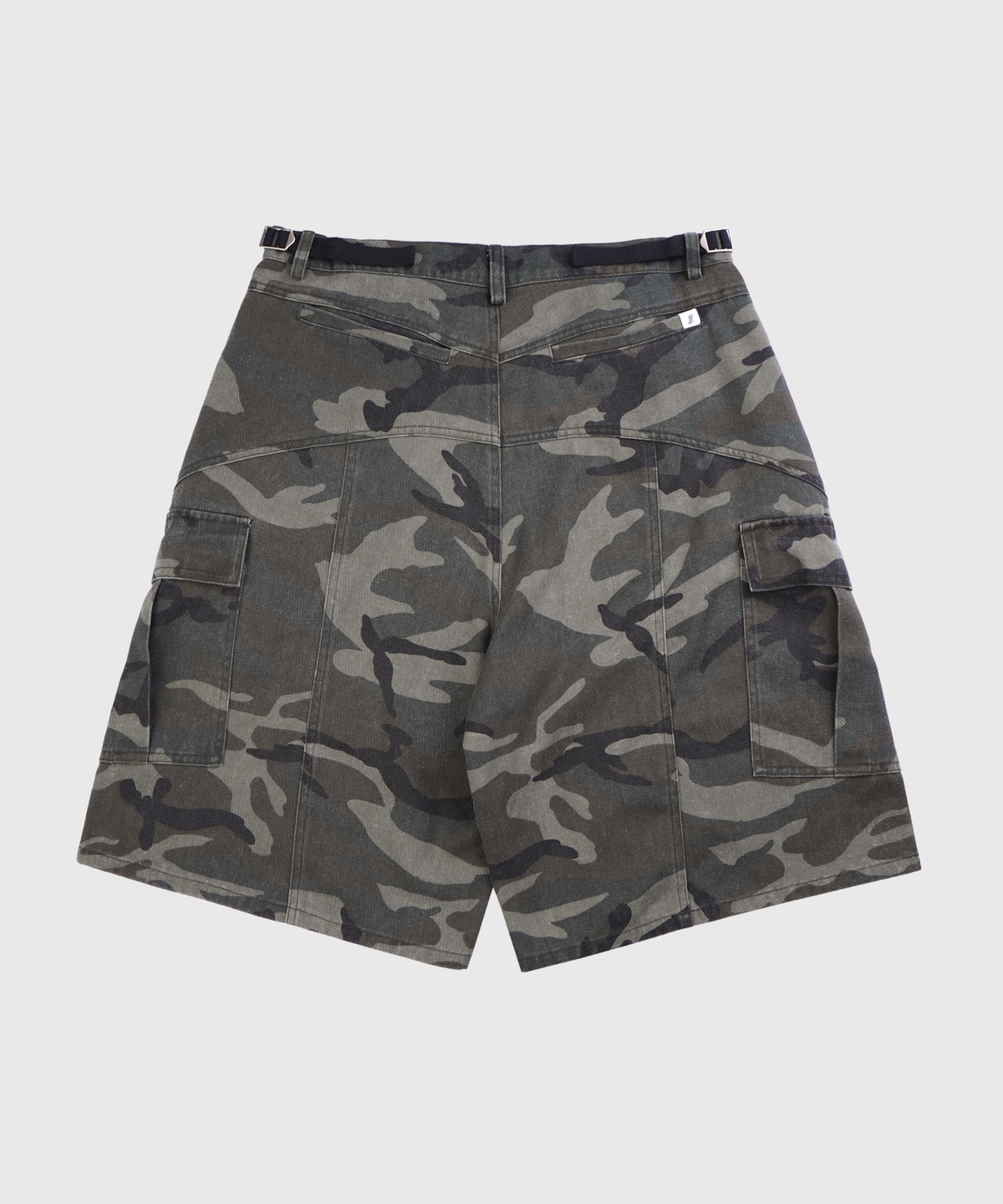 유프(YUPE) Camouflage Bermuda Pants