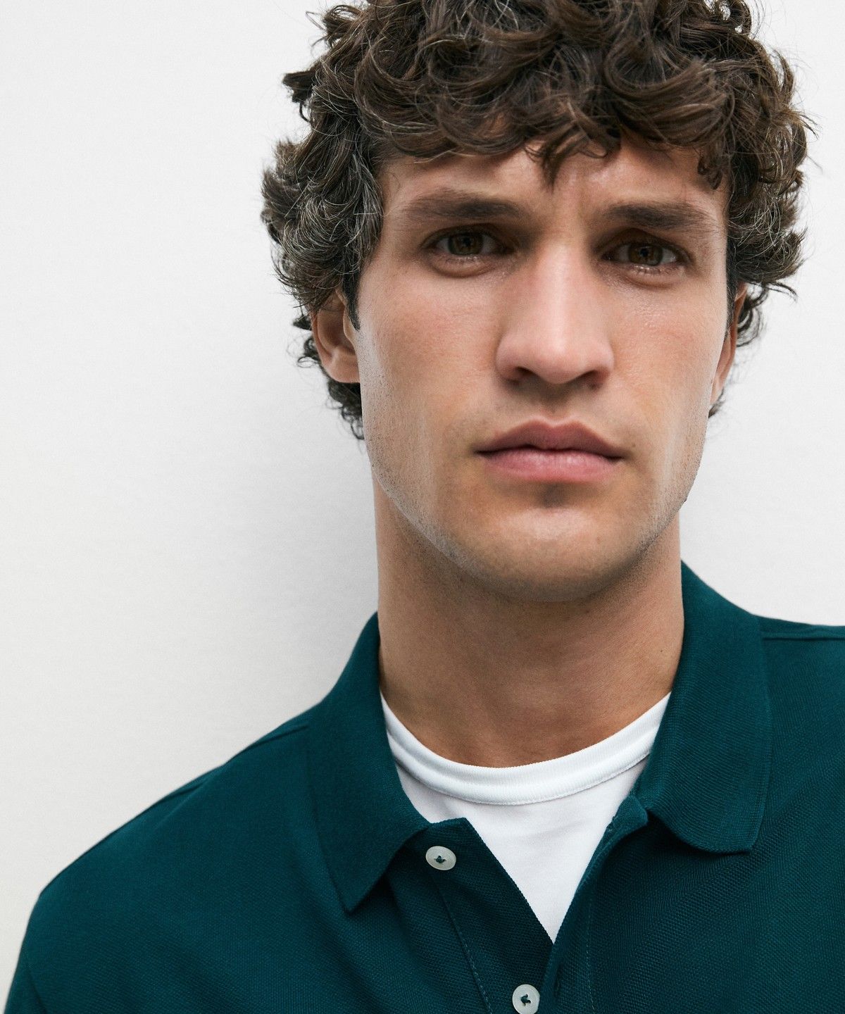 마시모두띠(MASSIMO DUTTI) 마이크로 텍스처드 코튼 피케 폴로 셔츠