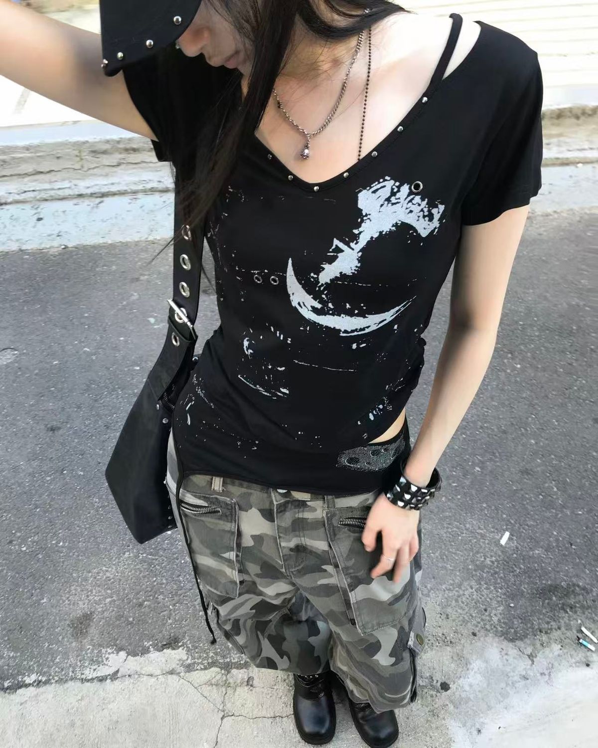 리버뉴스(LIBERALNEWS) BLADE ASYMMETRIC TOP_BLACK
